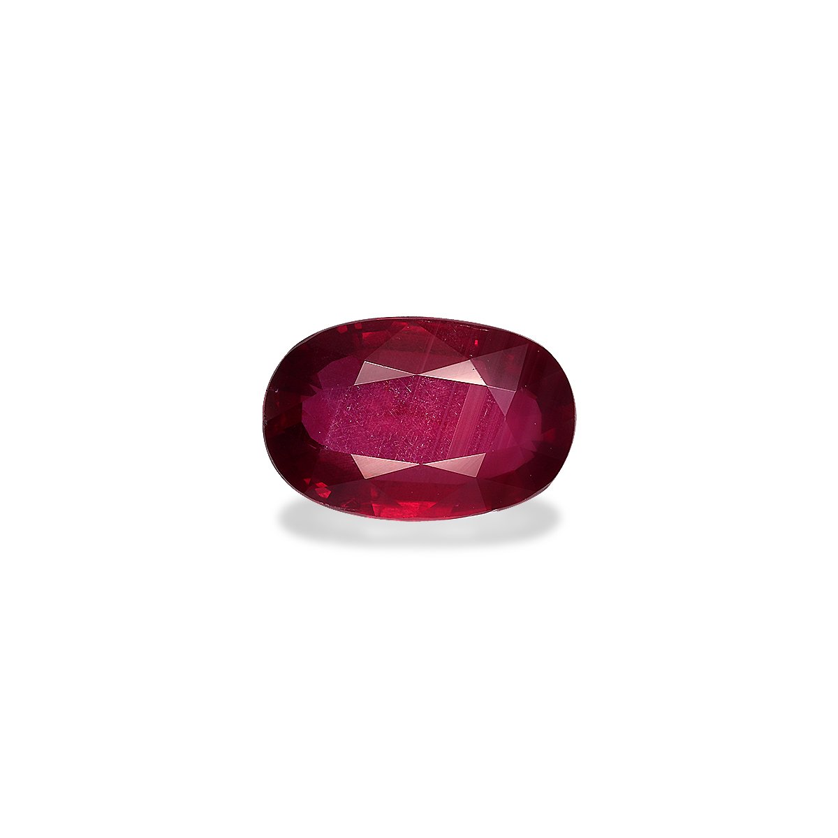 Pigeons Blood red mozambique ruby, 3ct oval cut — main view