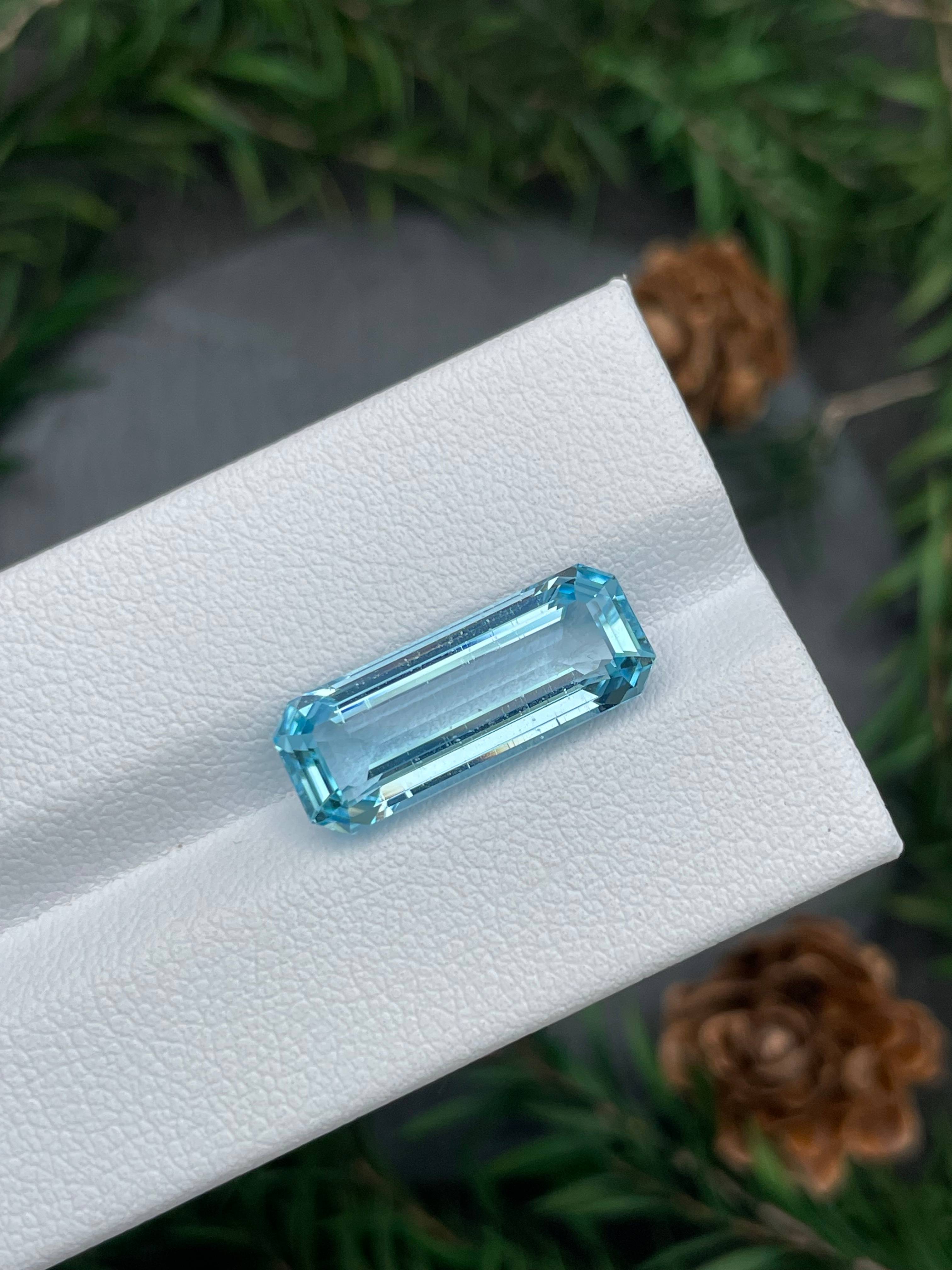 arctic blue aquamarine, 7.13ct rectangular cut — view 5