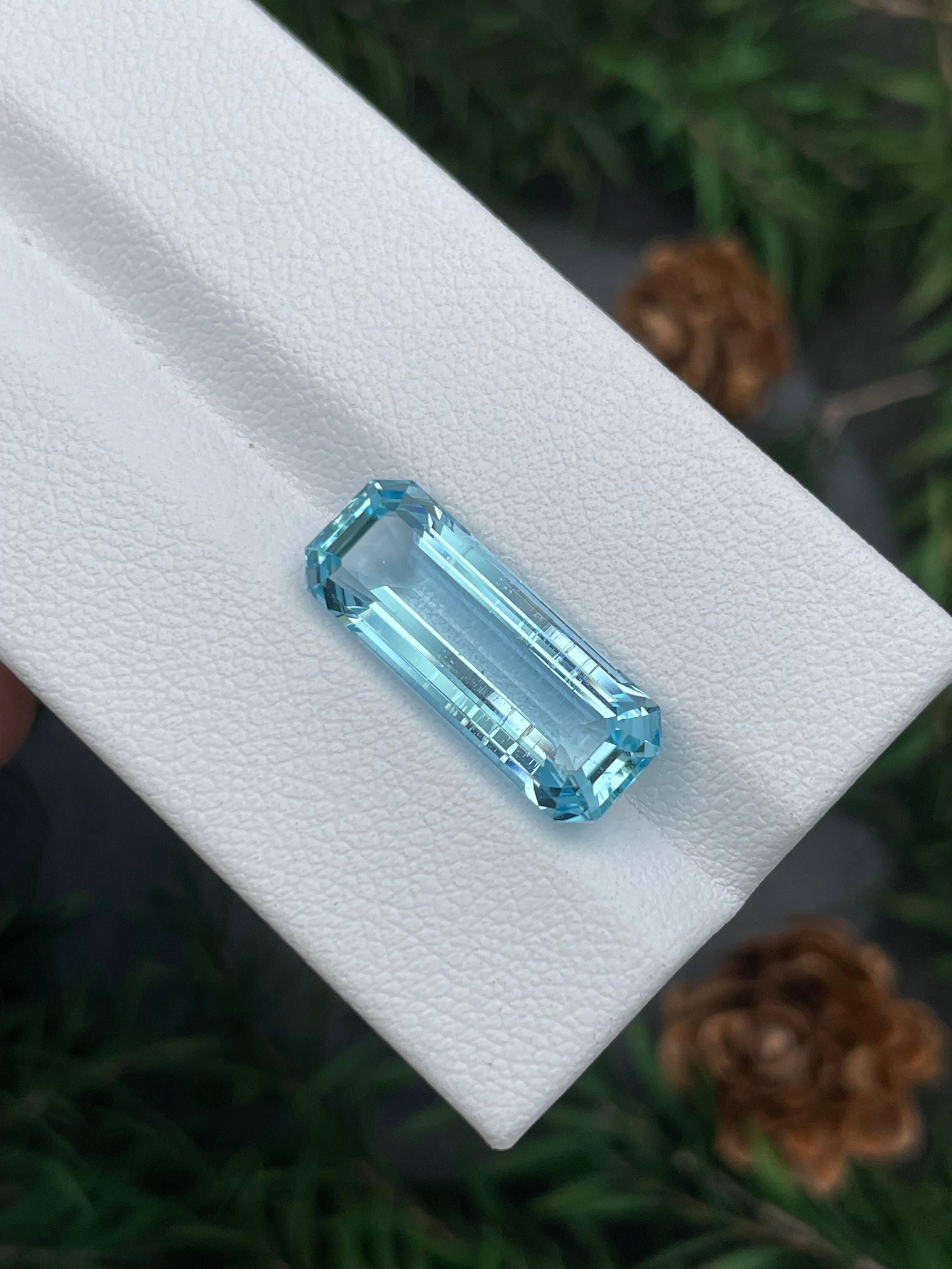 arctic blue aquamarine, 7.13ct rectangular cut — view 6