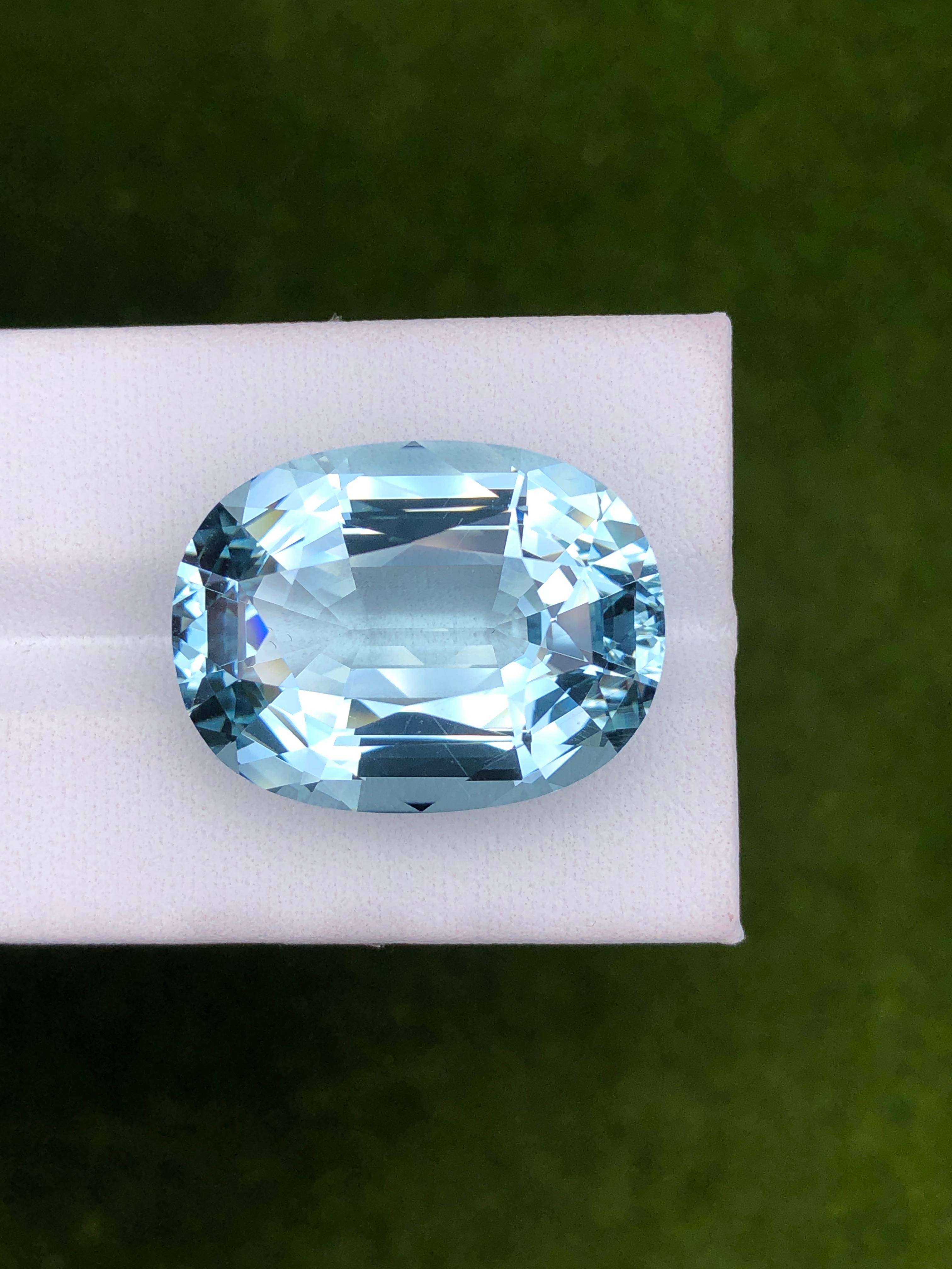 sky blue aquamarine, 25.05ct cushion cut — view 6