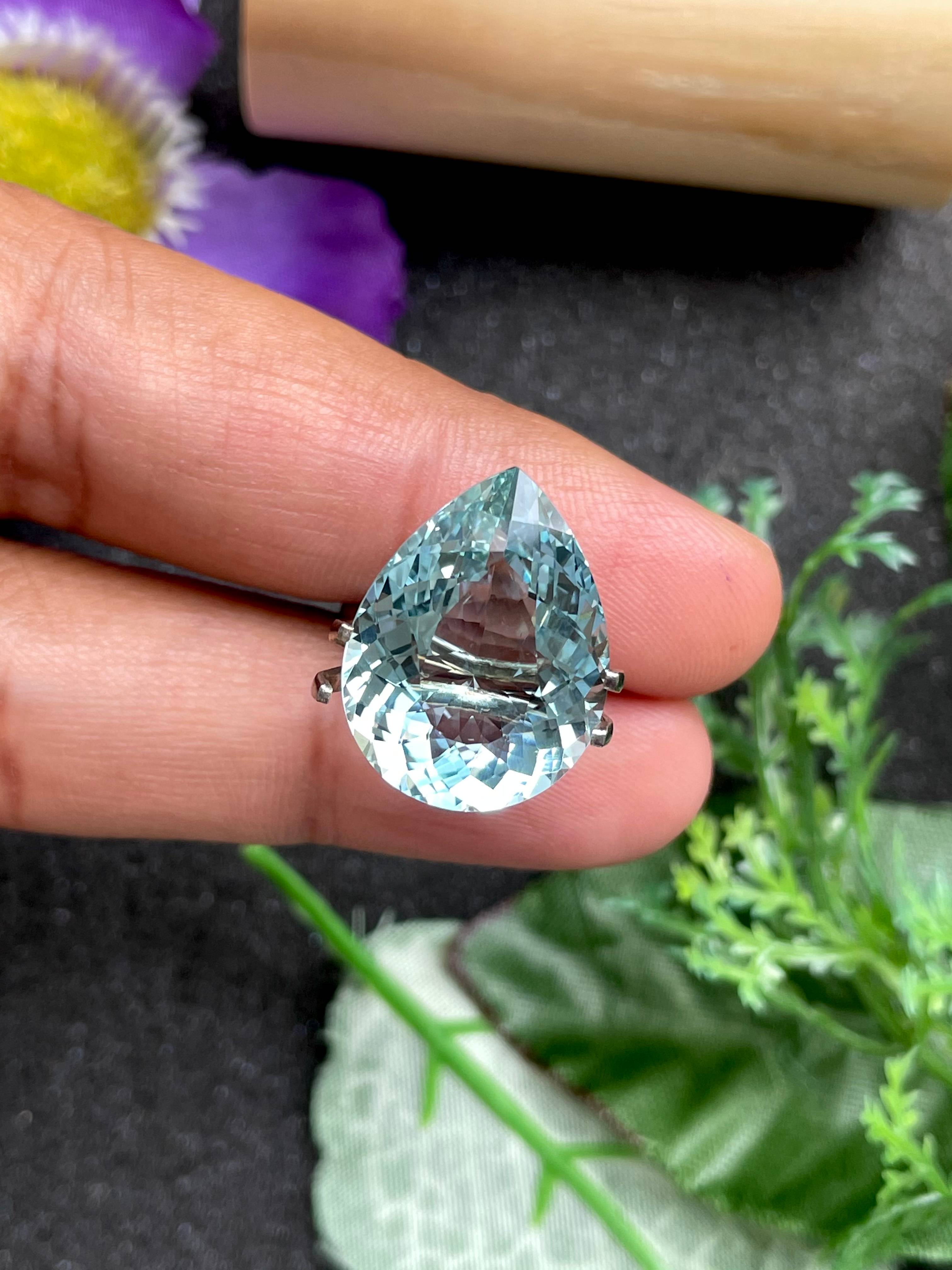 sky blue aquamarine, 10.8ct pear cut — view 6
