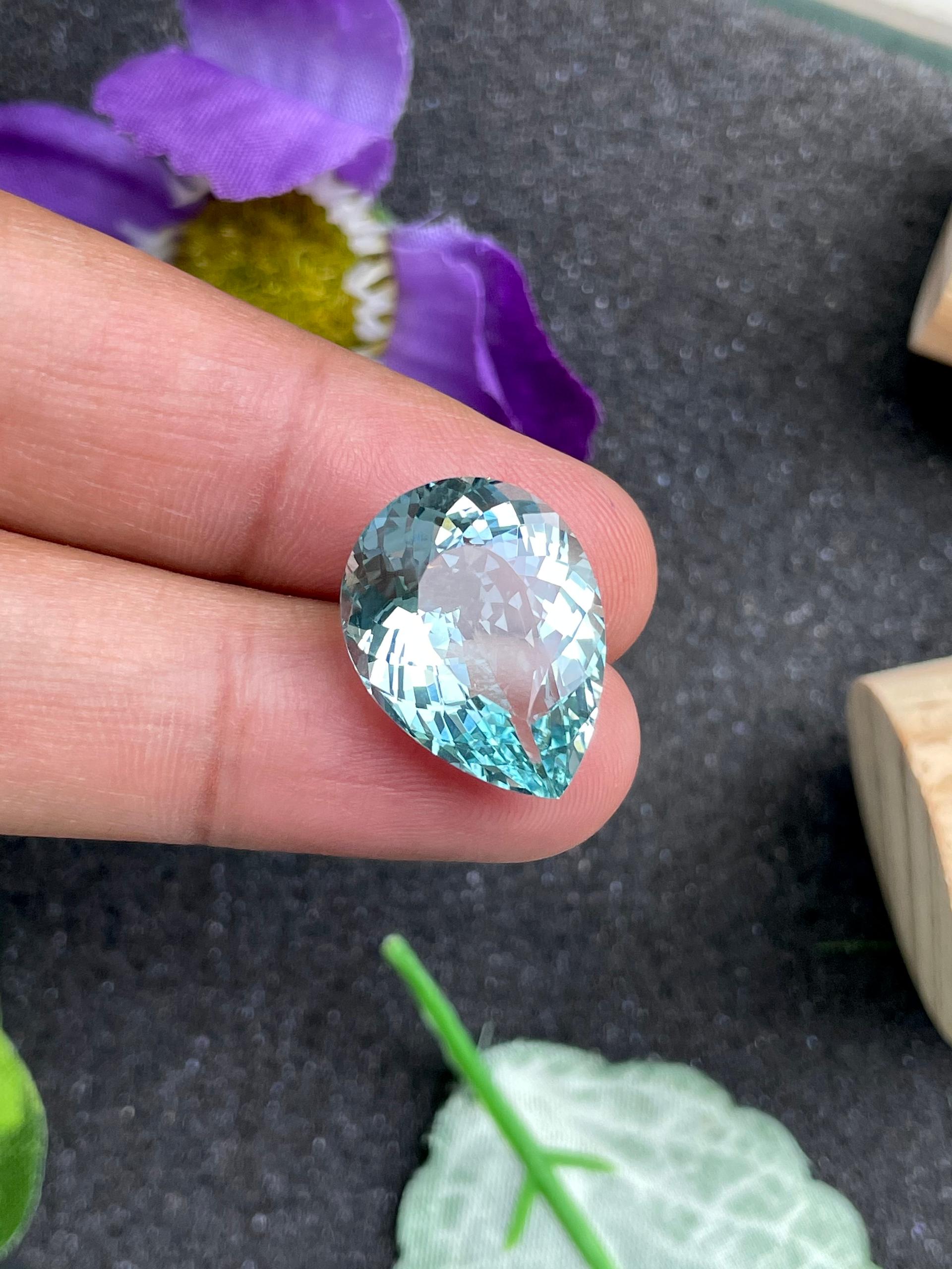 sky blue aquamarine, 10.8ct pear cut — view 7