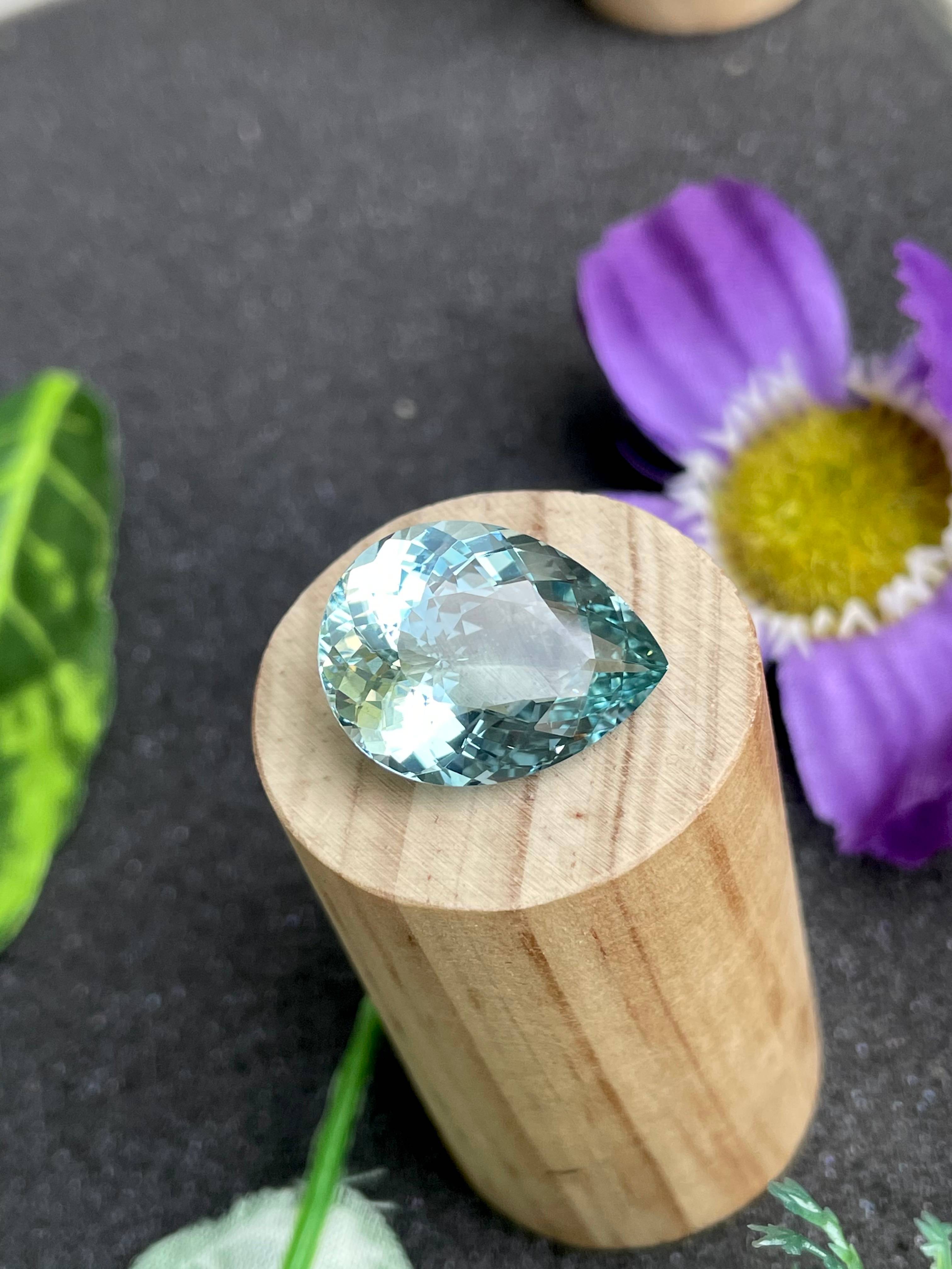 sky blue aquamarine, 10.8ct pear cut — view 9