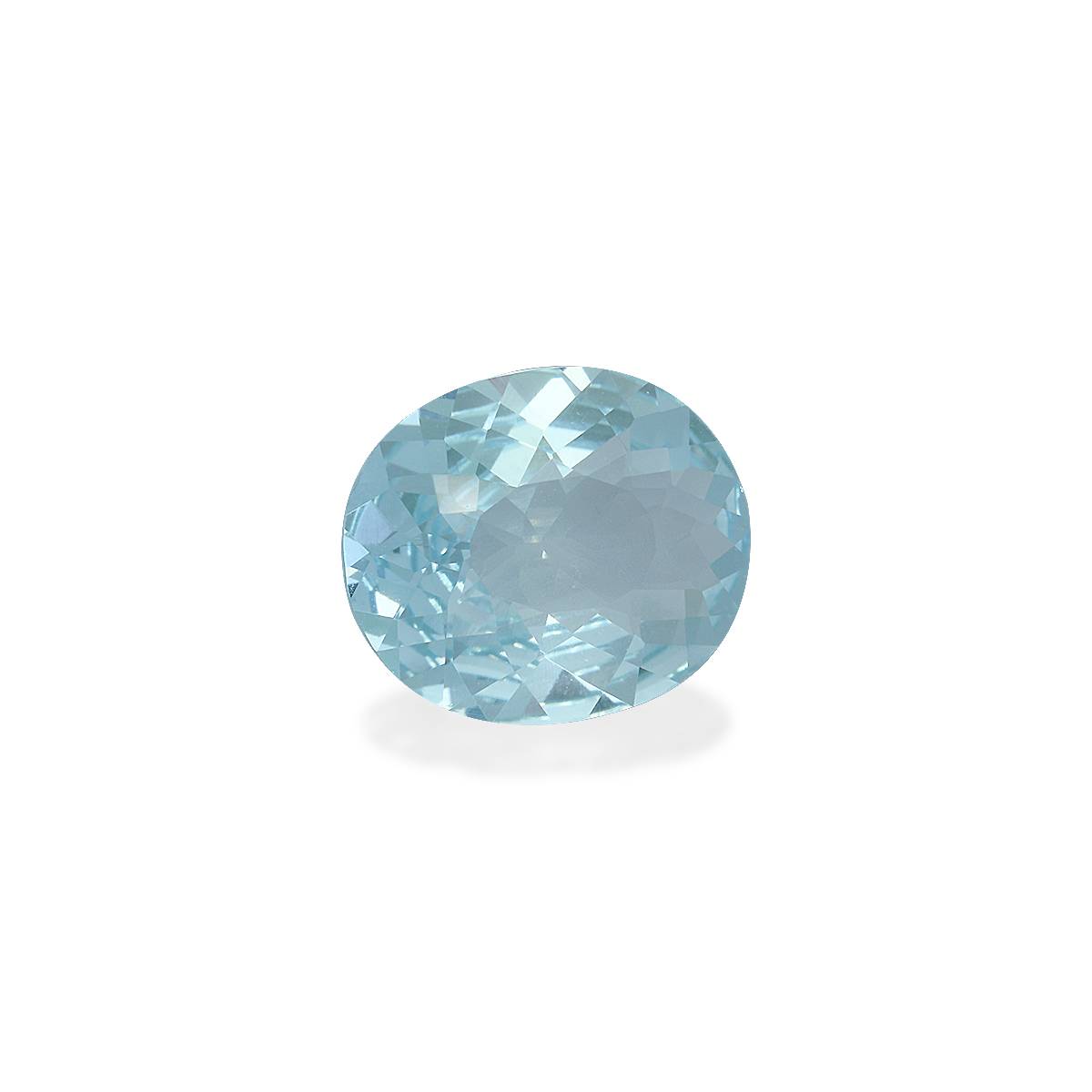 sky blue aquamarine, 3.86ct oval cut — view 3