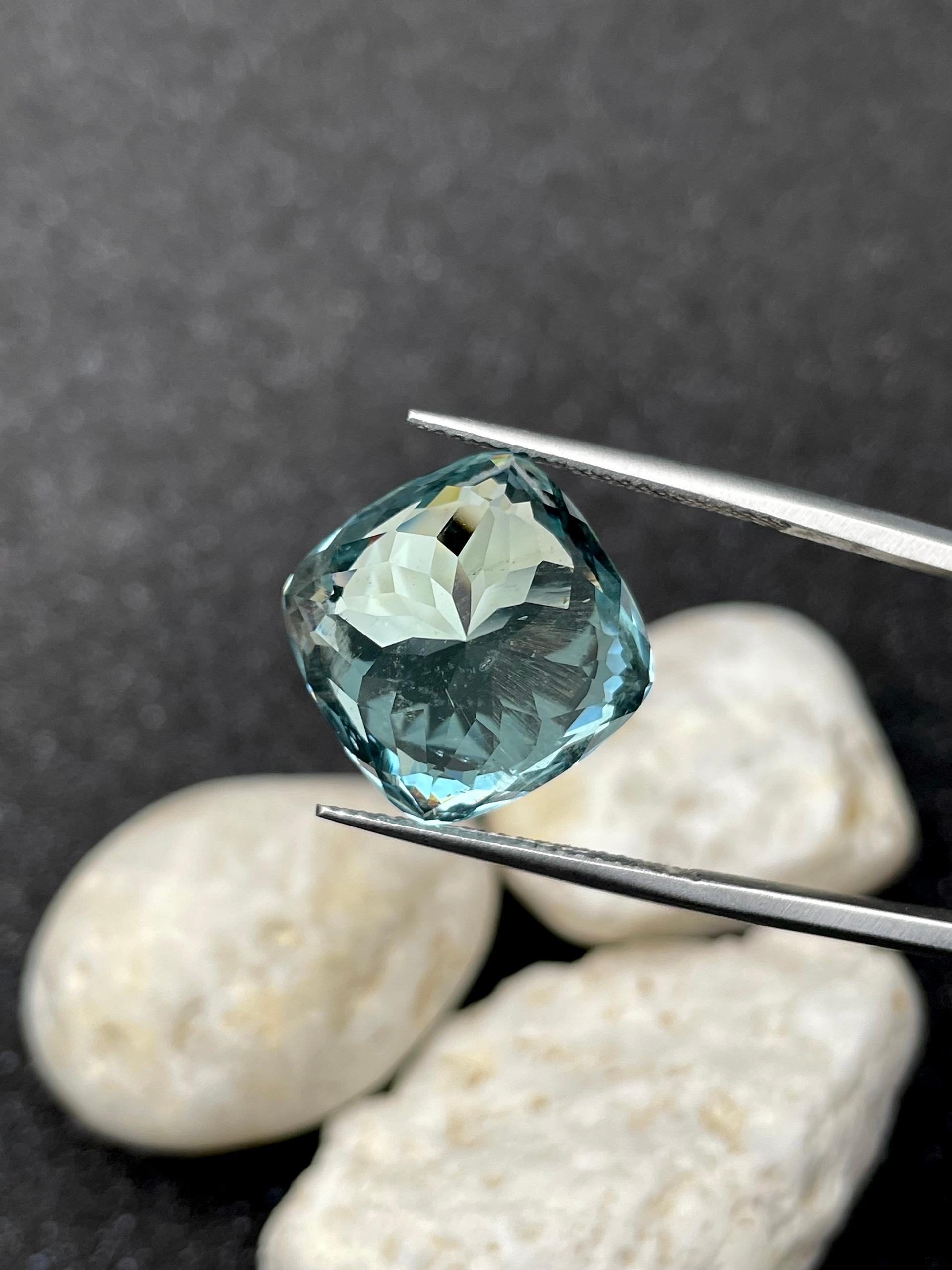 seafoam green aquamarine, 15.09ct cushion cut — view 7