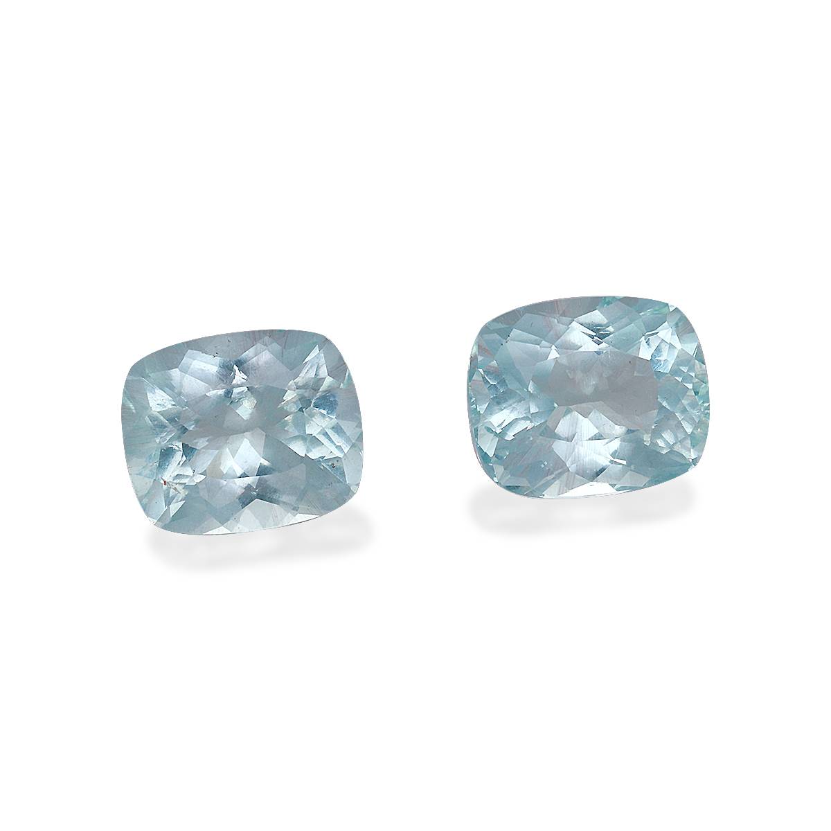 sky blue aquamarine, 8.22ct cushion cut — view 3