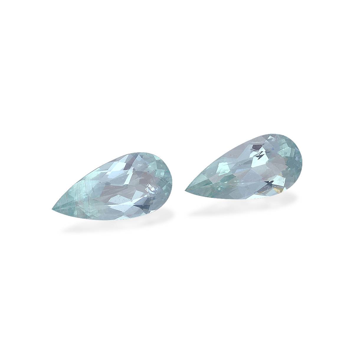 sky blue aquamarine, 4.1ct pear cut — view 3