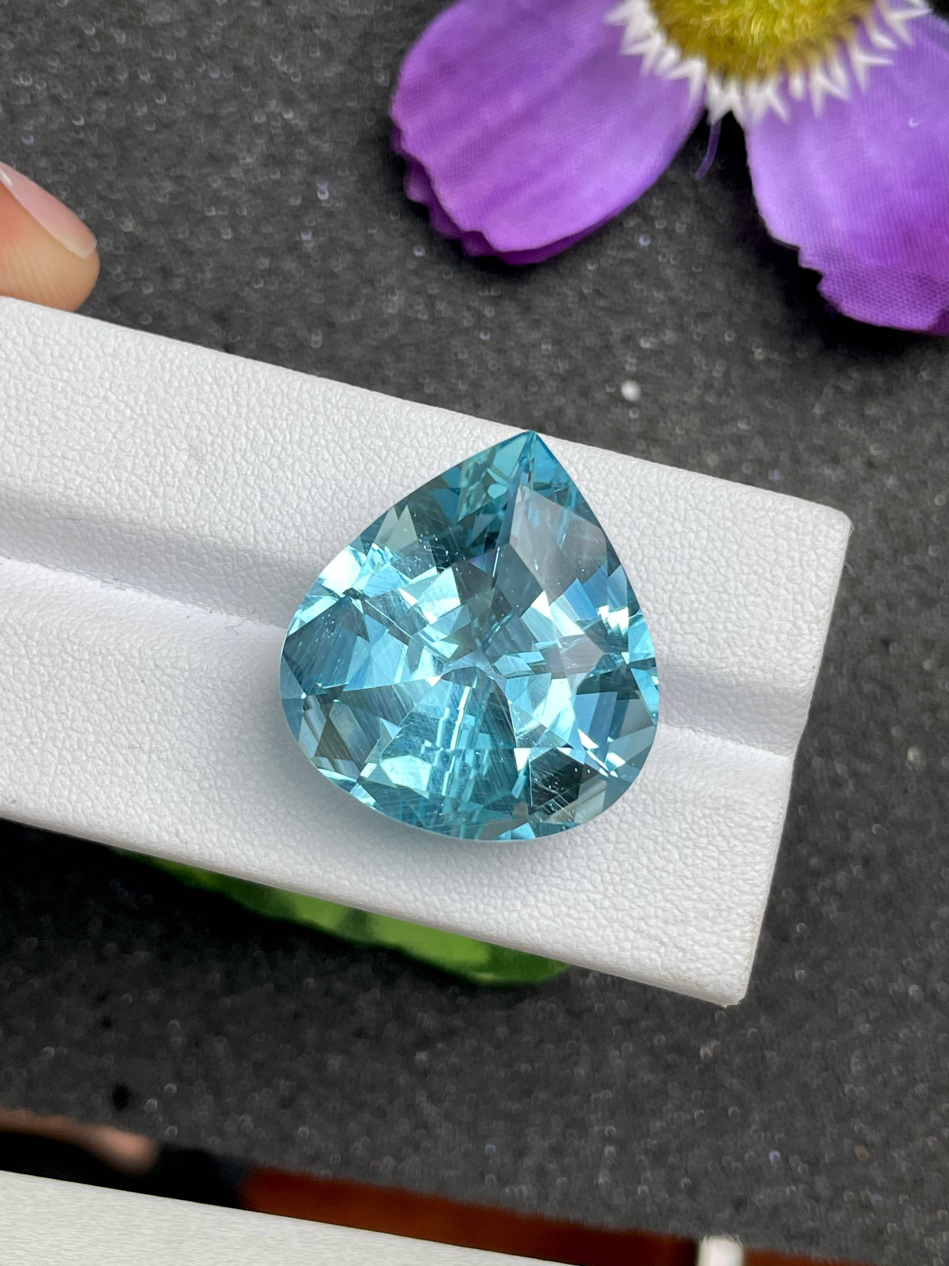 ice blue aquamarine, 35.25ct pear cut — view 6