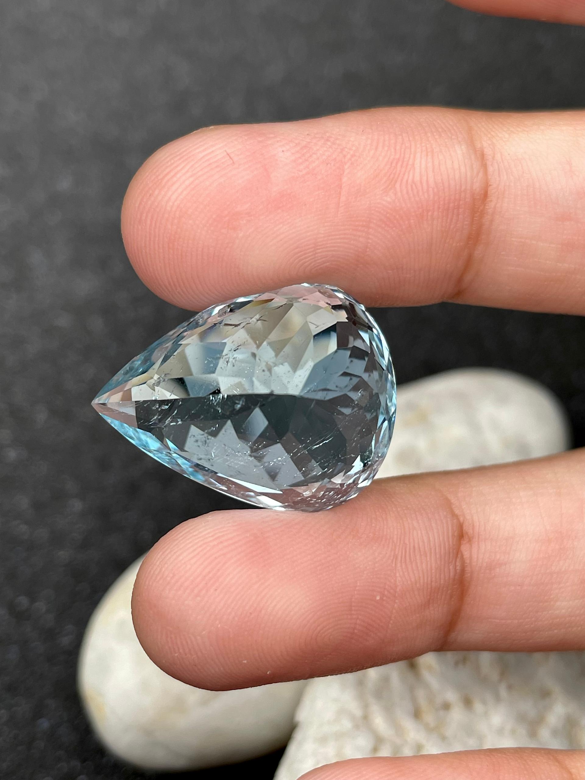 baby blue aquamarine, 20.53ct pear cut — view 6