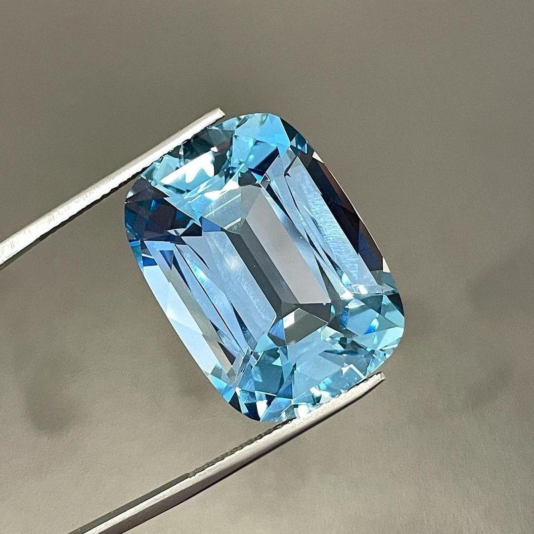 arctic blue aquamarine, 30.26ct cushion cut — view 5