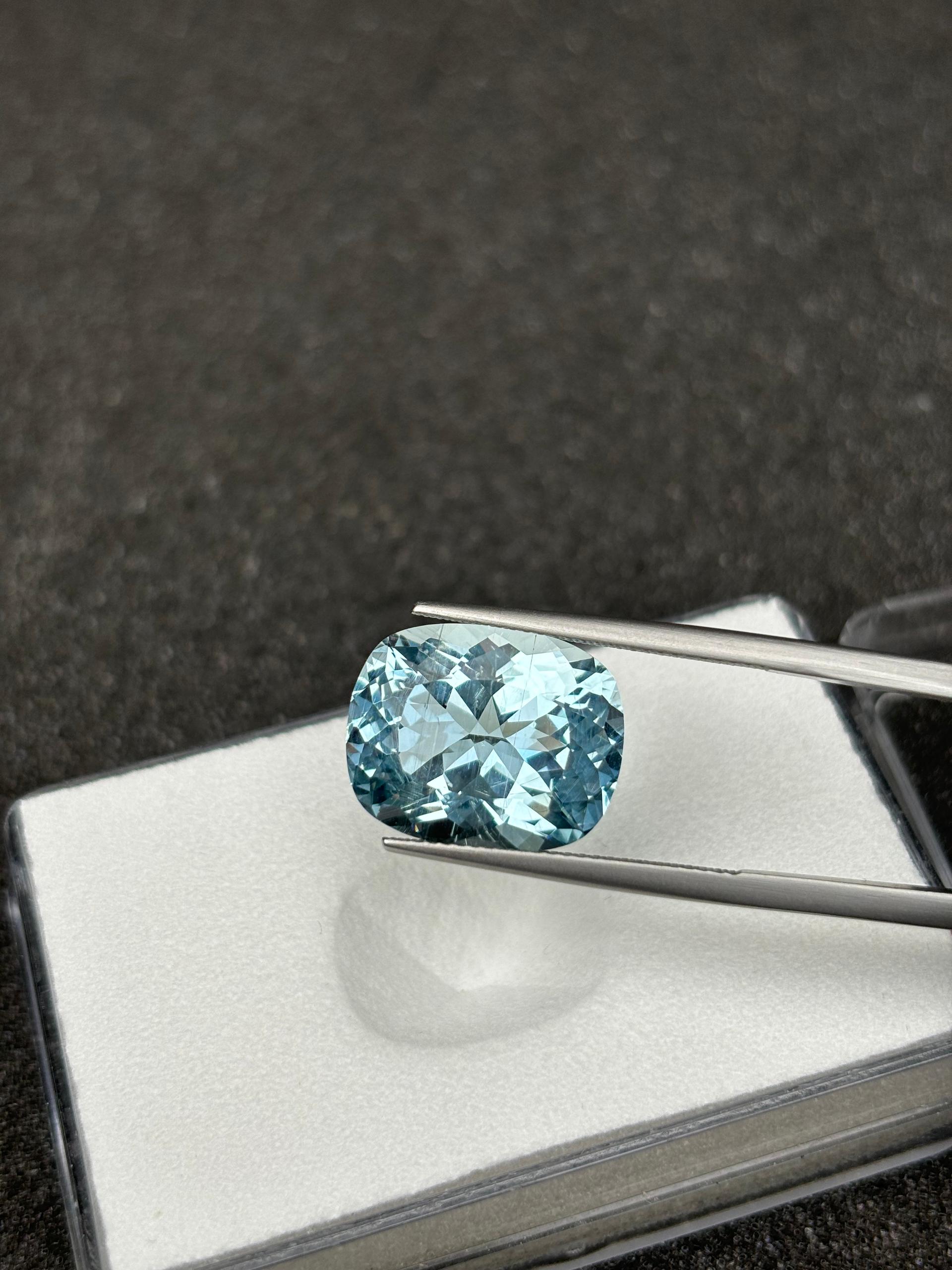 ice blue aquamarine, 10.49ct cushion cut — view 6