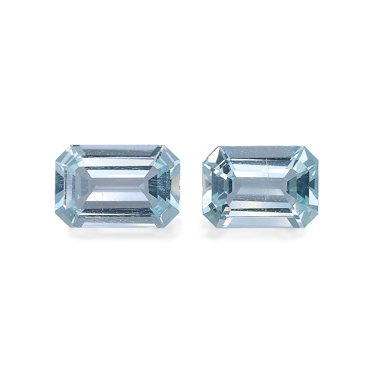 sky blue aquamarine, 6.29ct rectangular cut — main view