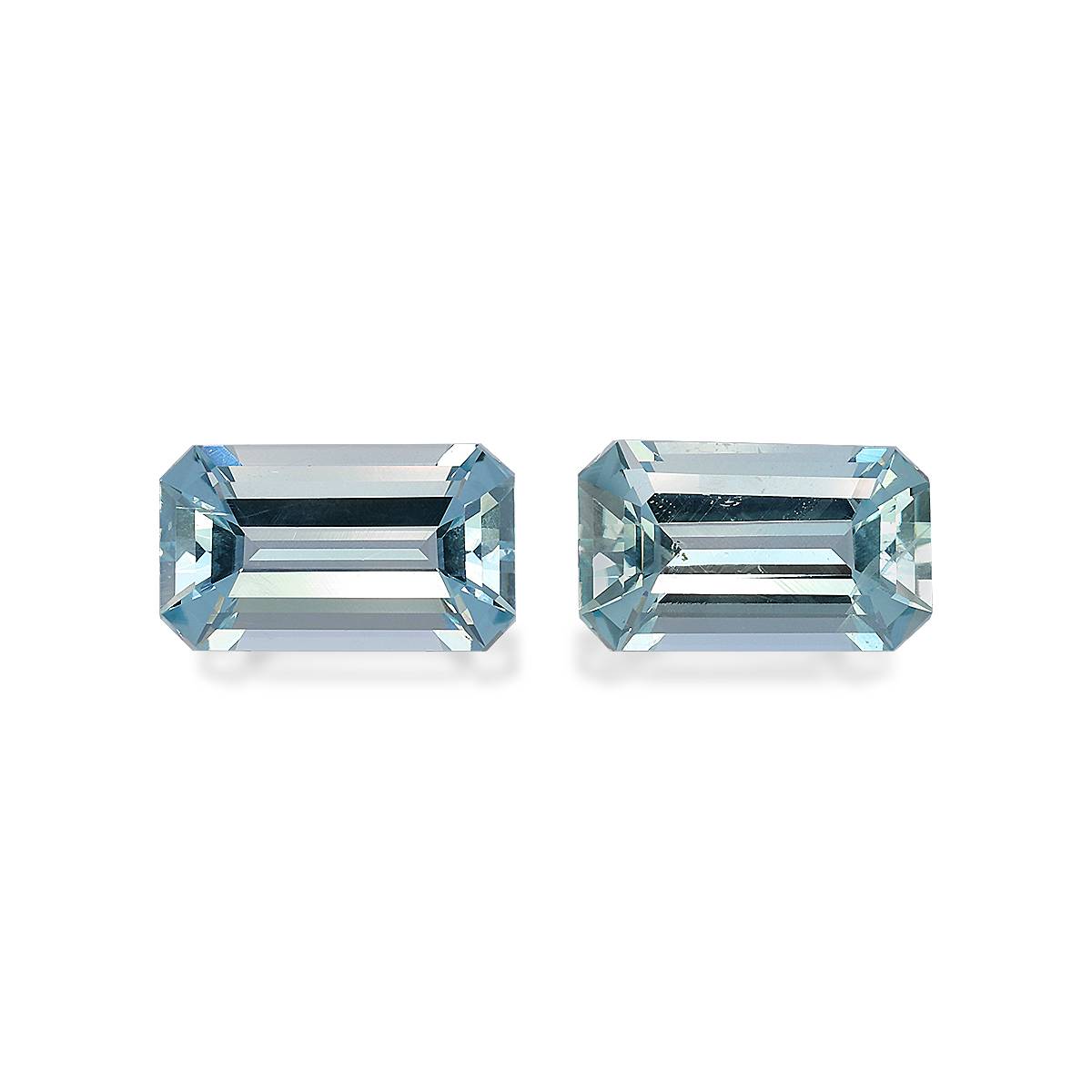 baby blue aquamarine, 6.97ct rectangular cut — main view