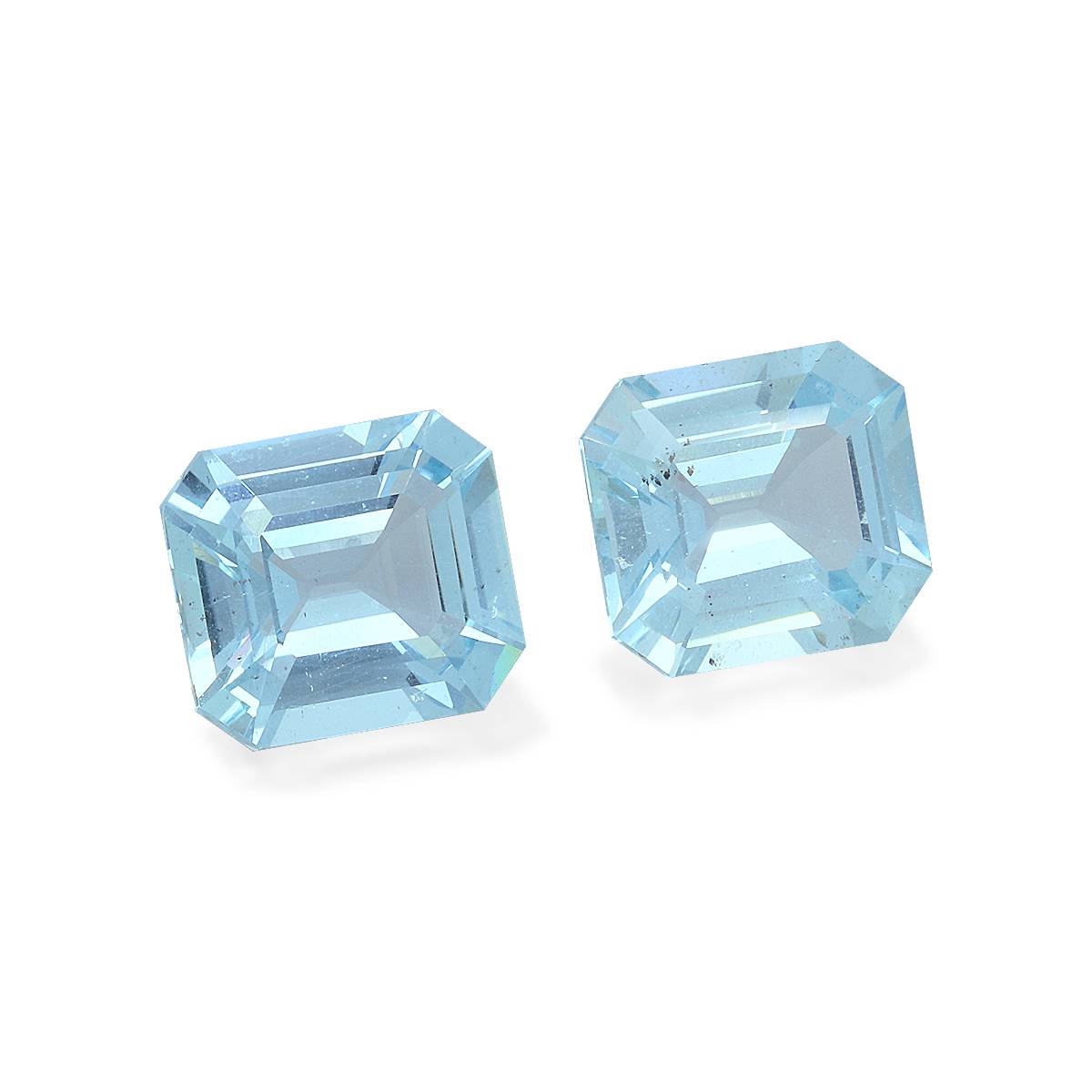 sky blue aquamarine, 8.05ct rectangular cut — view 3