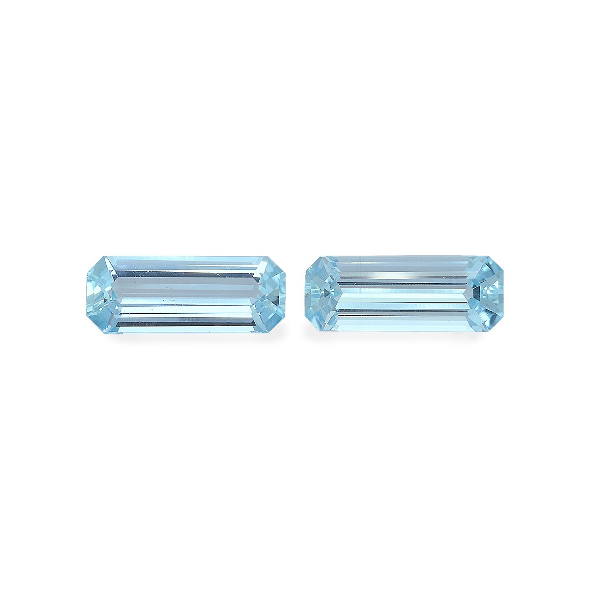 sky blue aquamarine, 8.26ct rectangular cut — main view