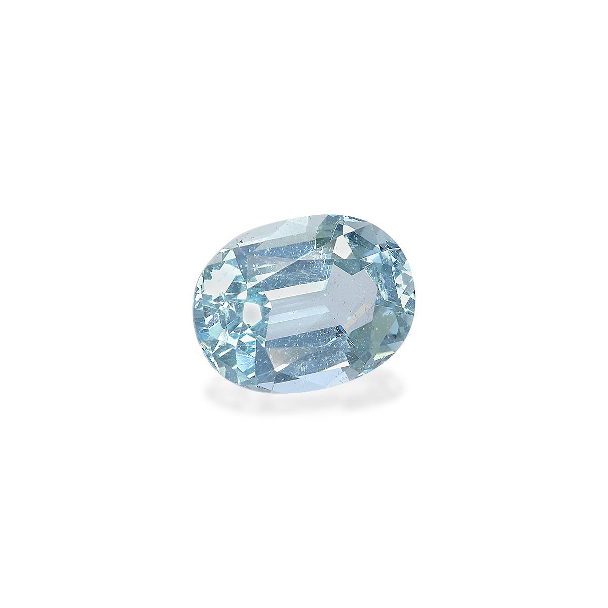 sky blue aquamarine, 5.6ct oval cut — view 3
