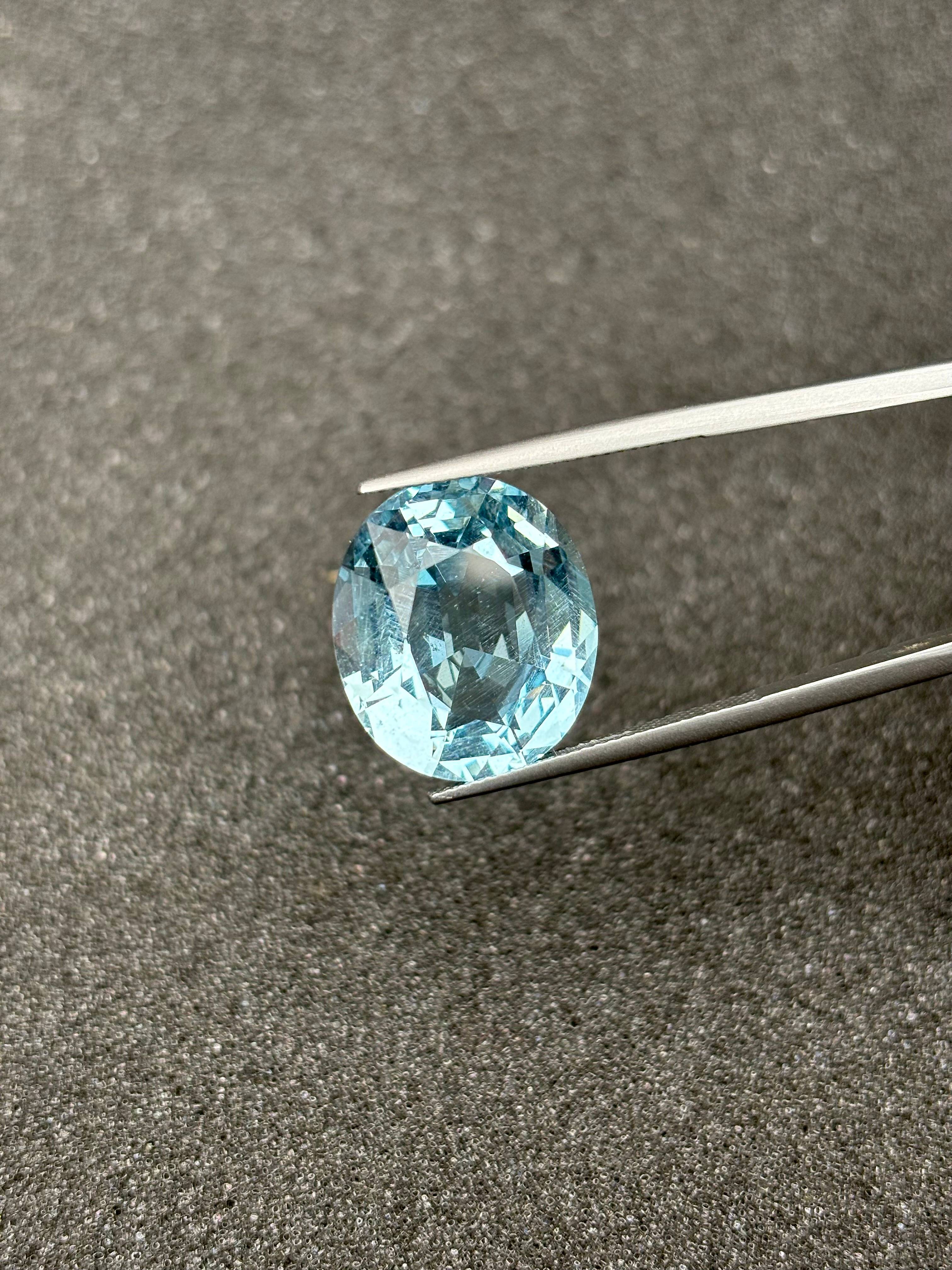 sky blue aquamarine, 15.29ct oval cut — view 5
