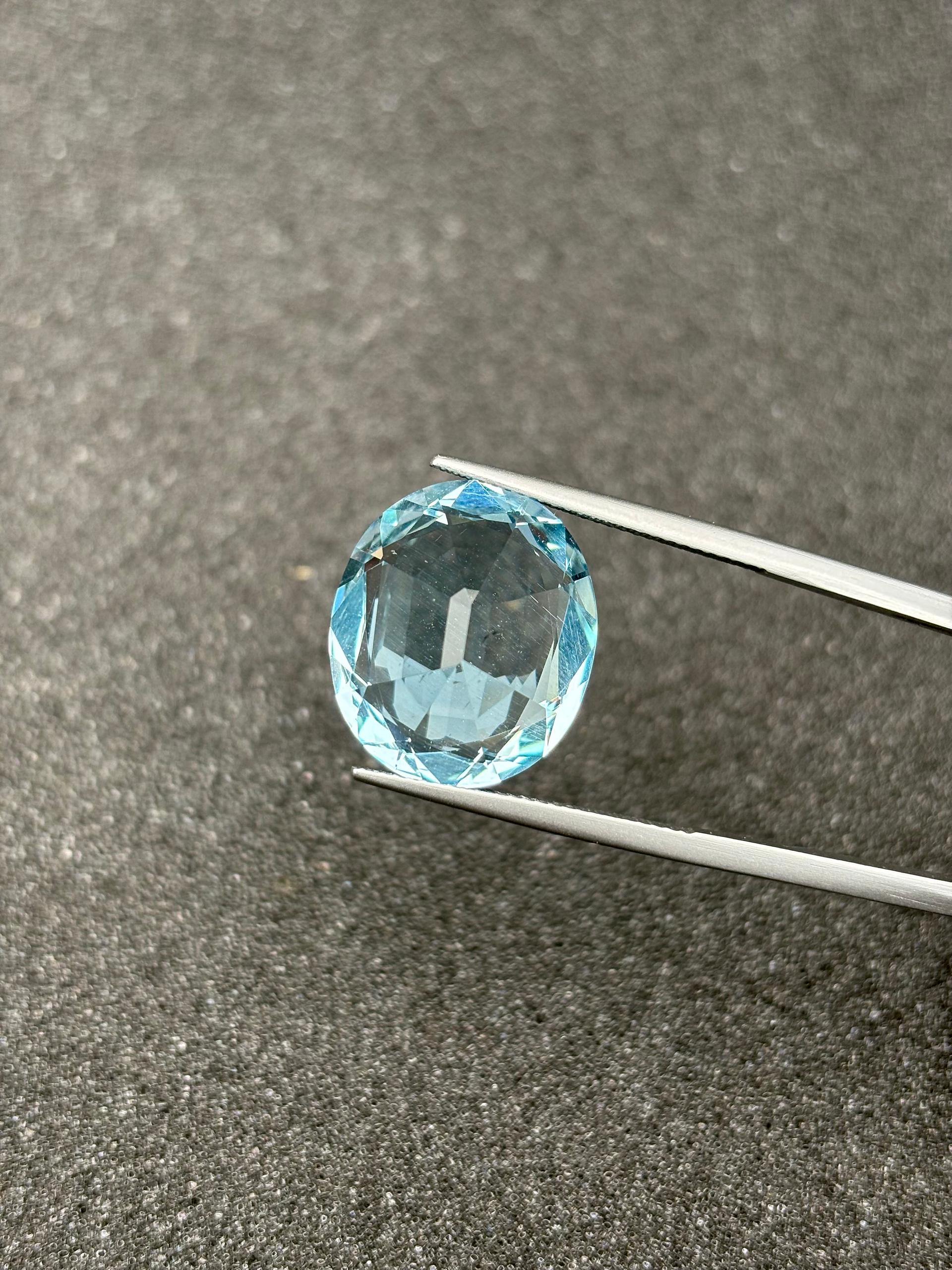 sky blue aquamarine, 15.29ct oval cut — view 6