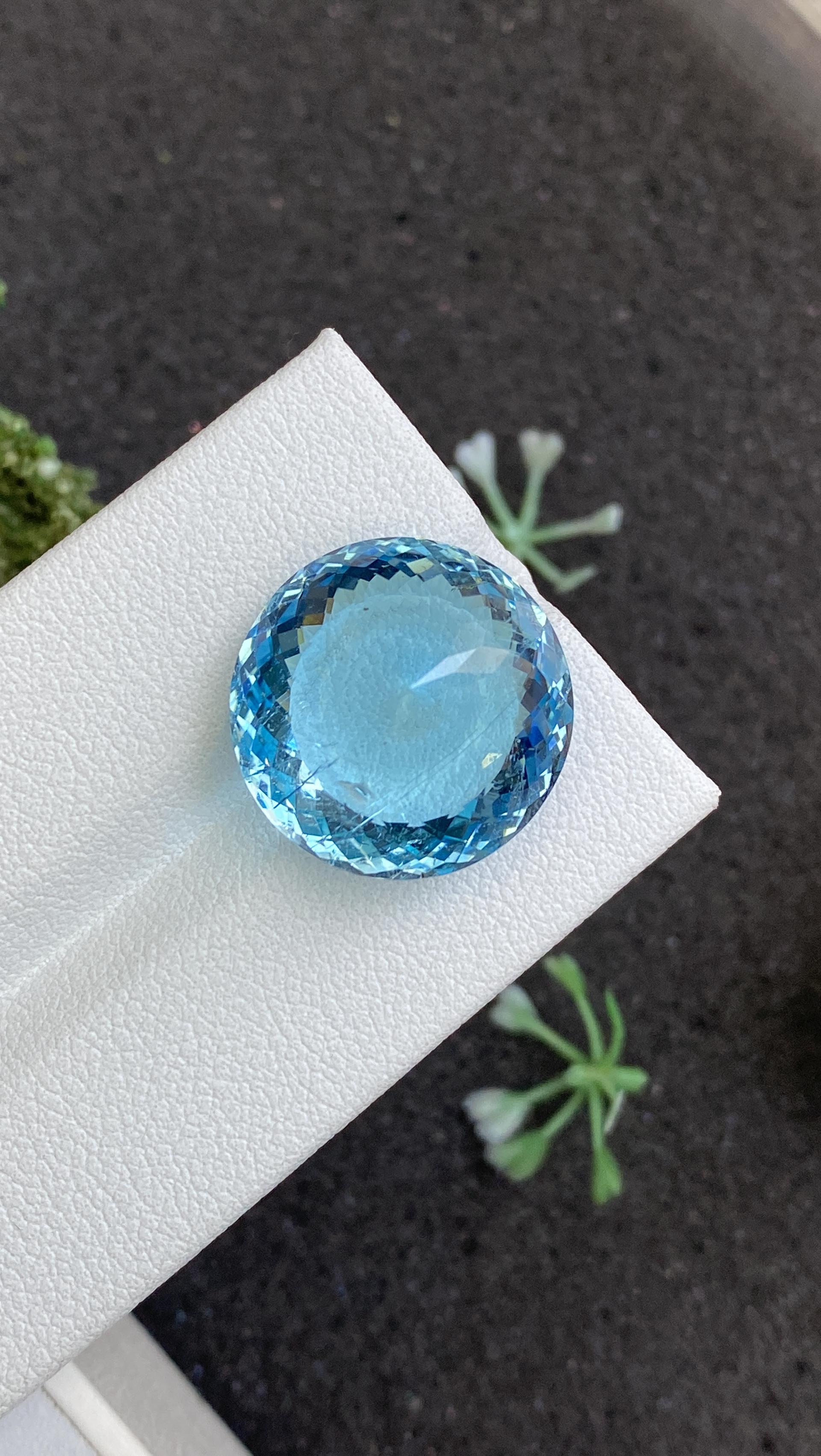 arctic blue aquamarine, 17.47ct round cut — view 5