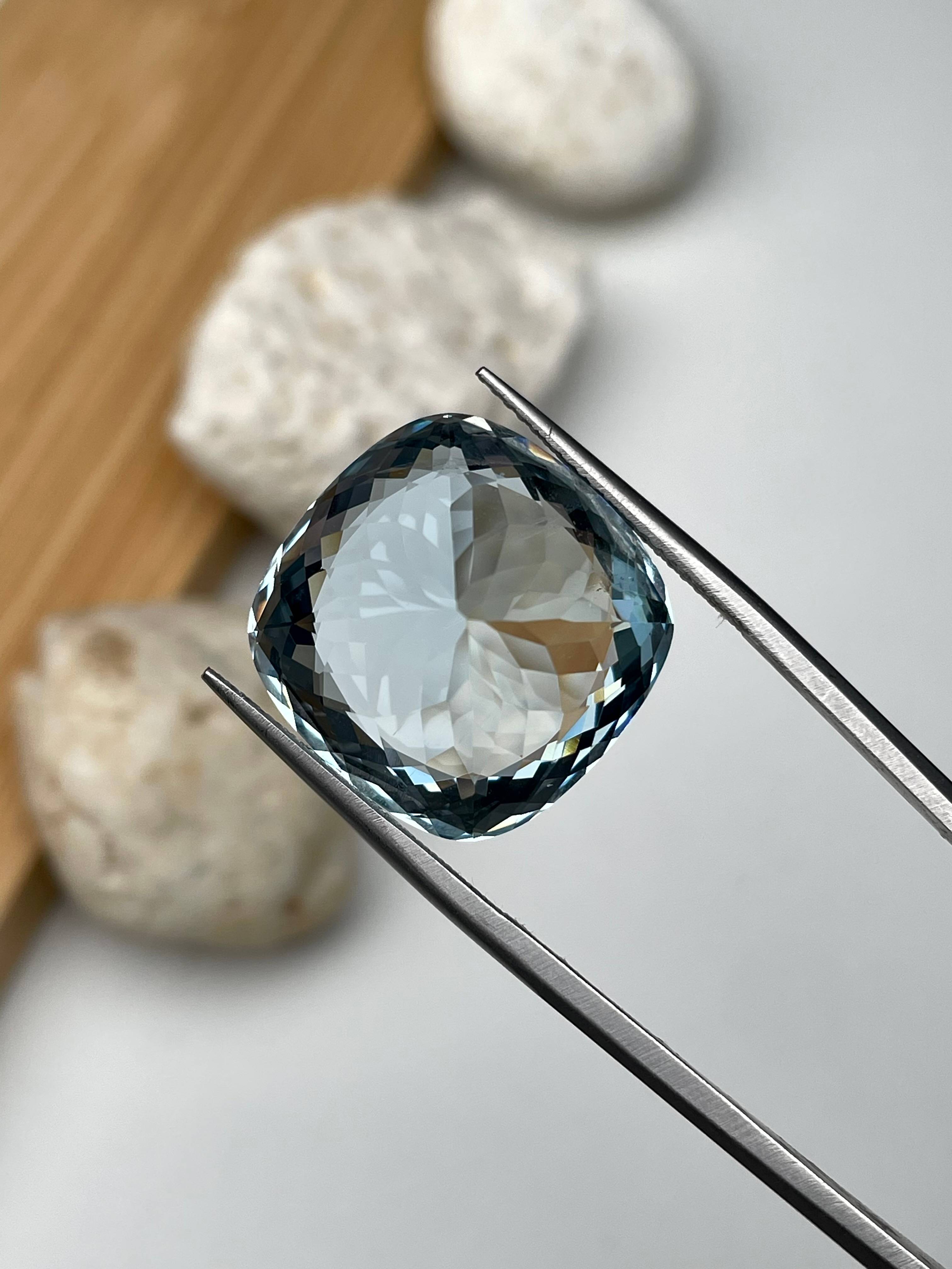 sky blue aquamarine, 23.95ct cushion cut — view 6