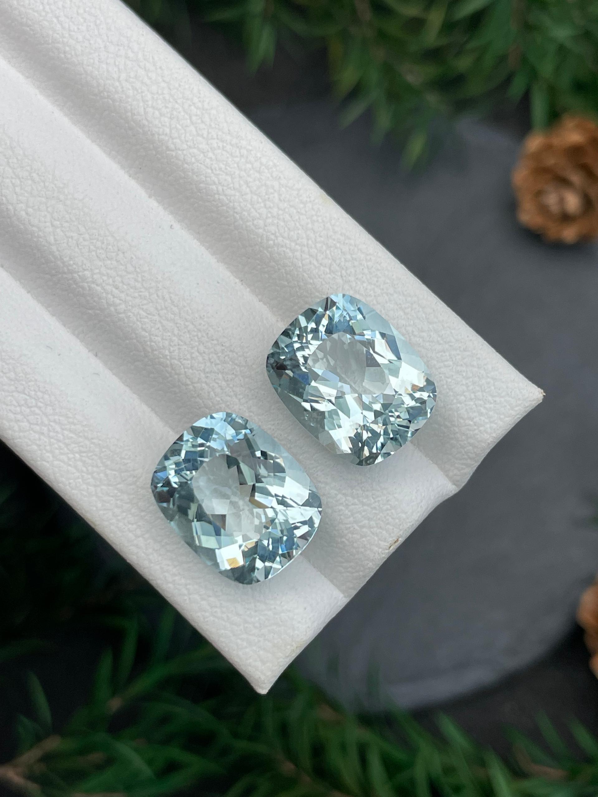 sky blue aquamarine, 11.96ct cushion cut — view 6