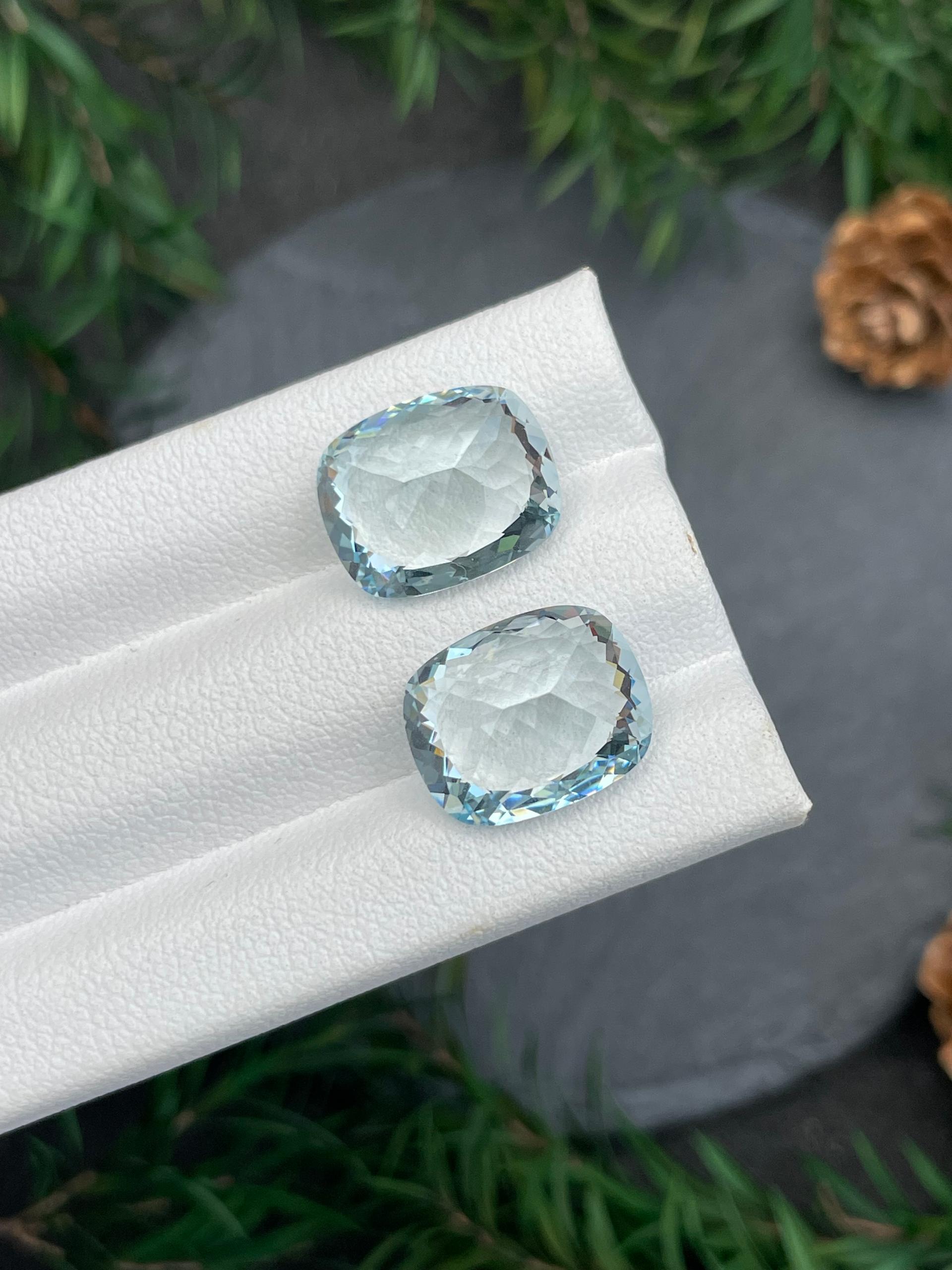 sky blue aquamarine, 11.96ct cushion cut — view 7