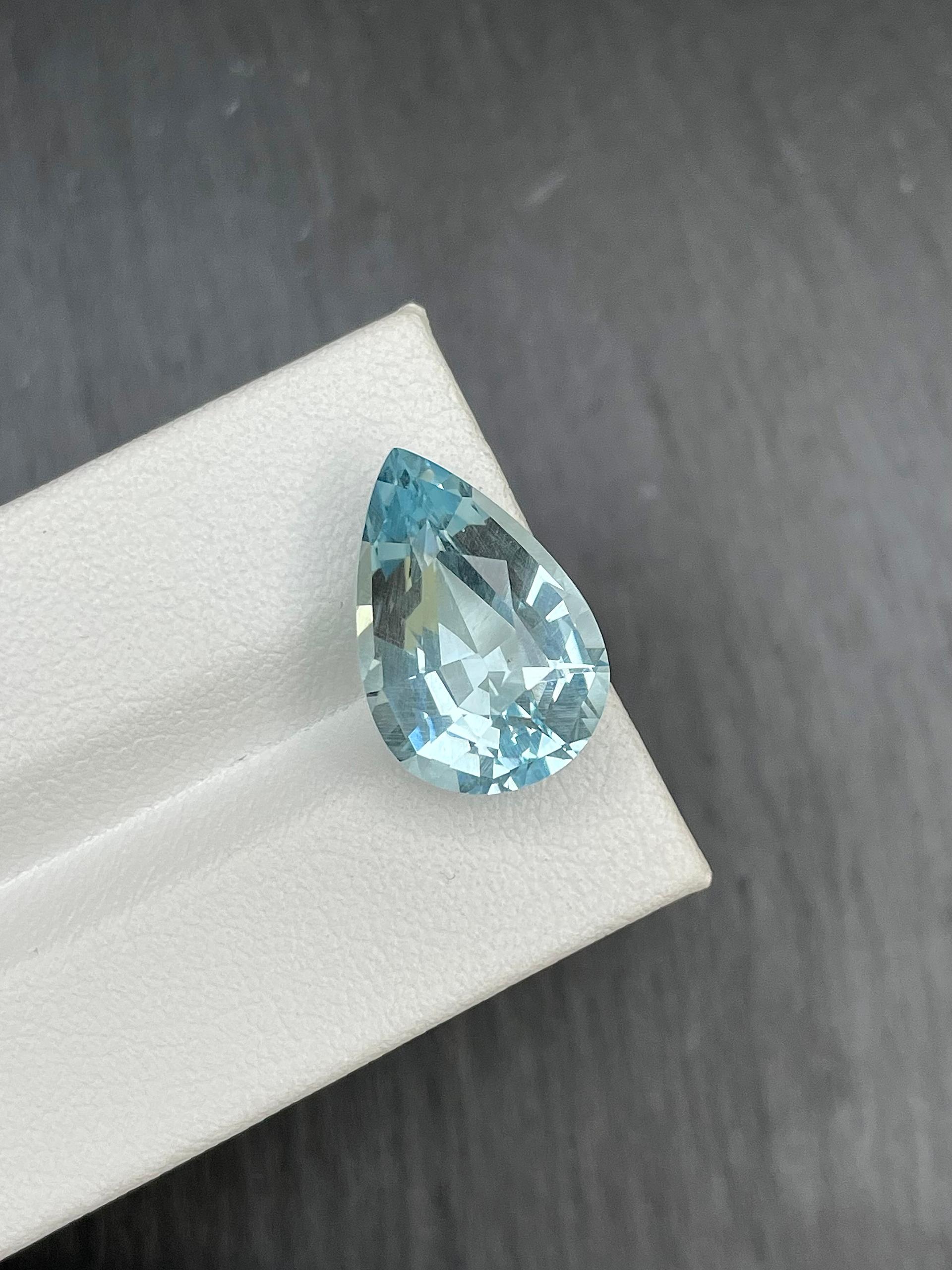 sky blue aquamarine, 8.26ct pear cut — view 5