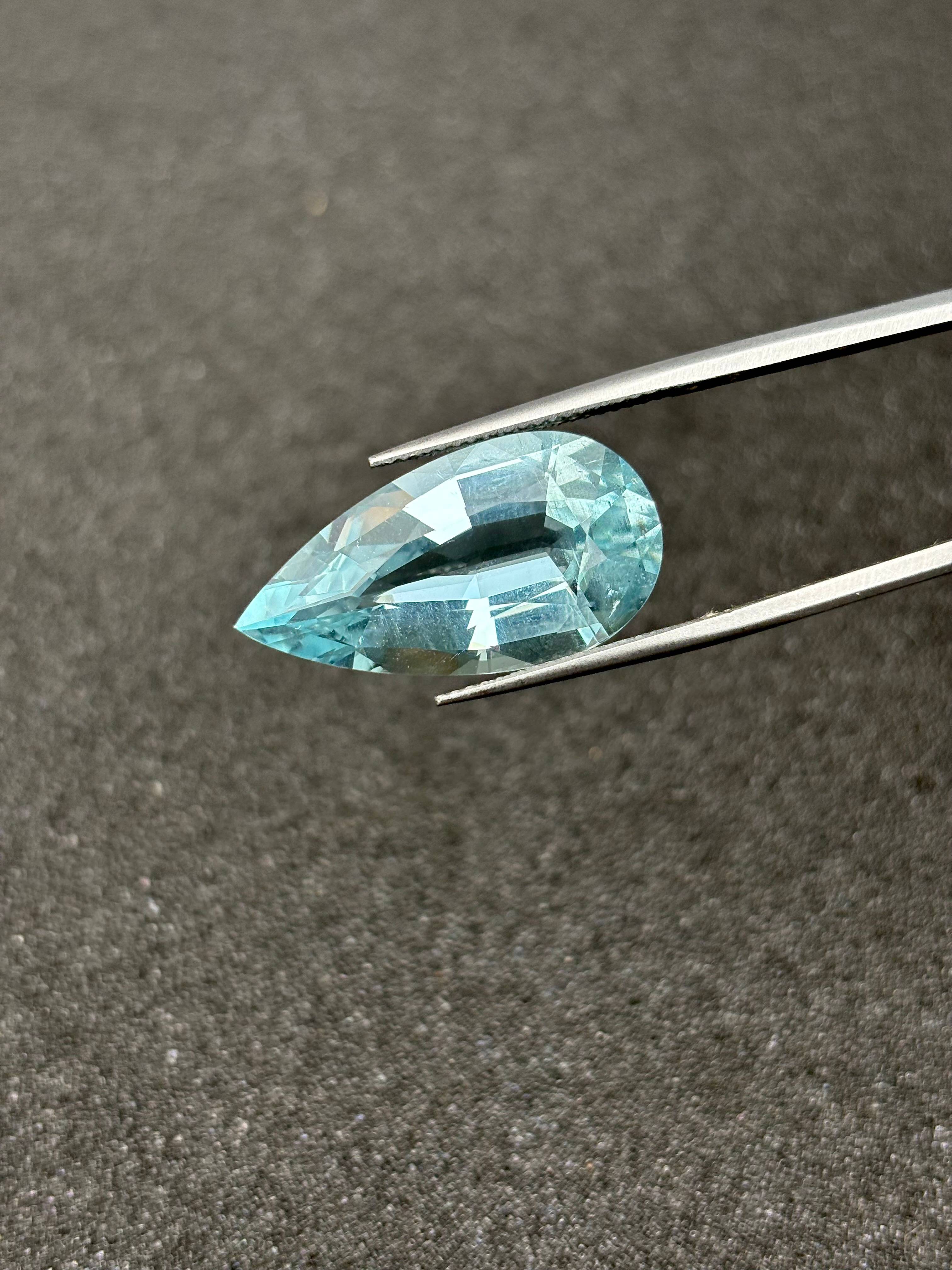 sky blue aquamarine, 13.34ct pear cut — view 6