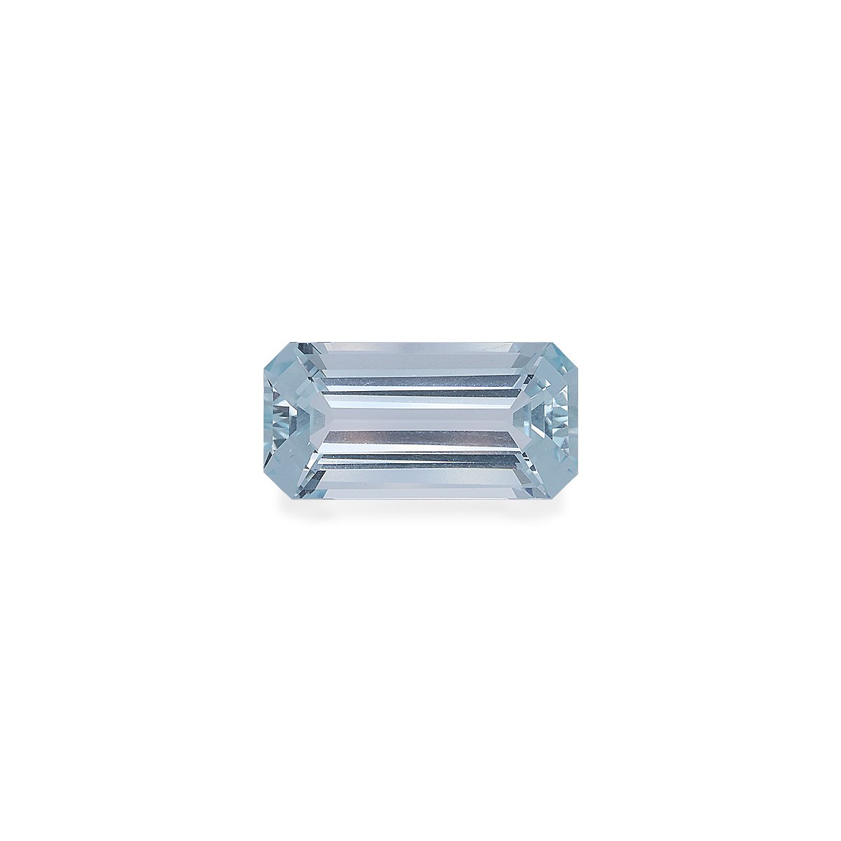 sky blue aquamarine, 7.14ct rectangular cut — main view