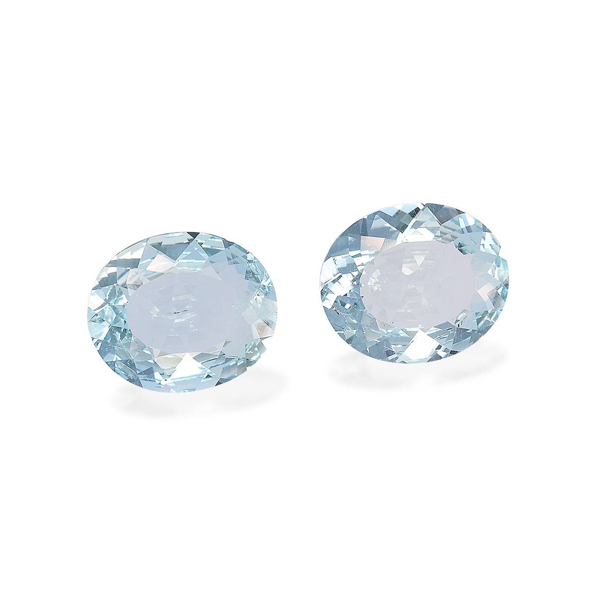 baby blue aquamarine, 8.78ct oval cut — view 3