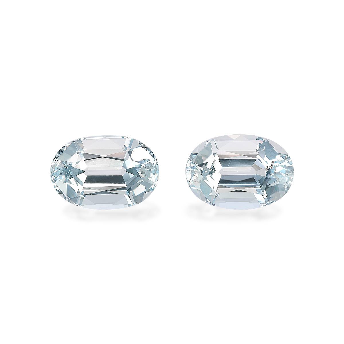 sky blue aquamarine, 14.62ct oval cut — main view