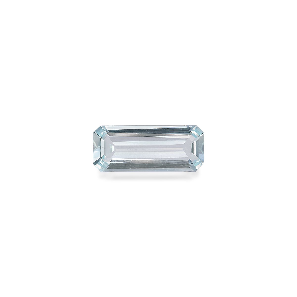 sky blue aquamarine, 3.15ct rectangular cut — main view