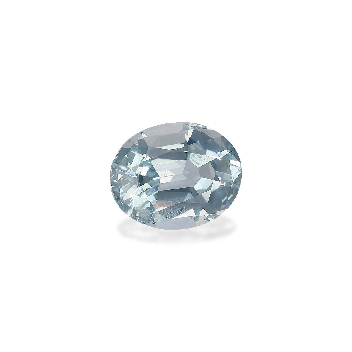 sky blue aquamarine, 2.67ct oval cut — view 3