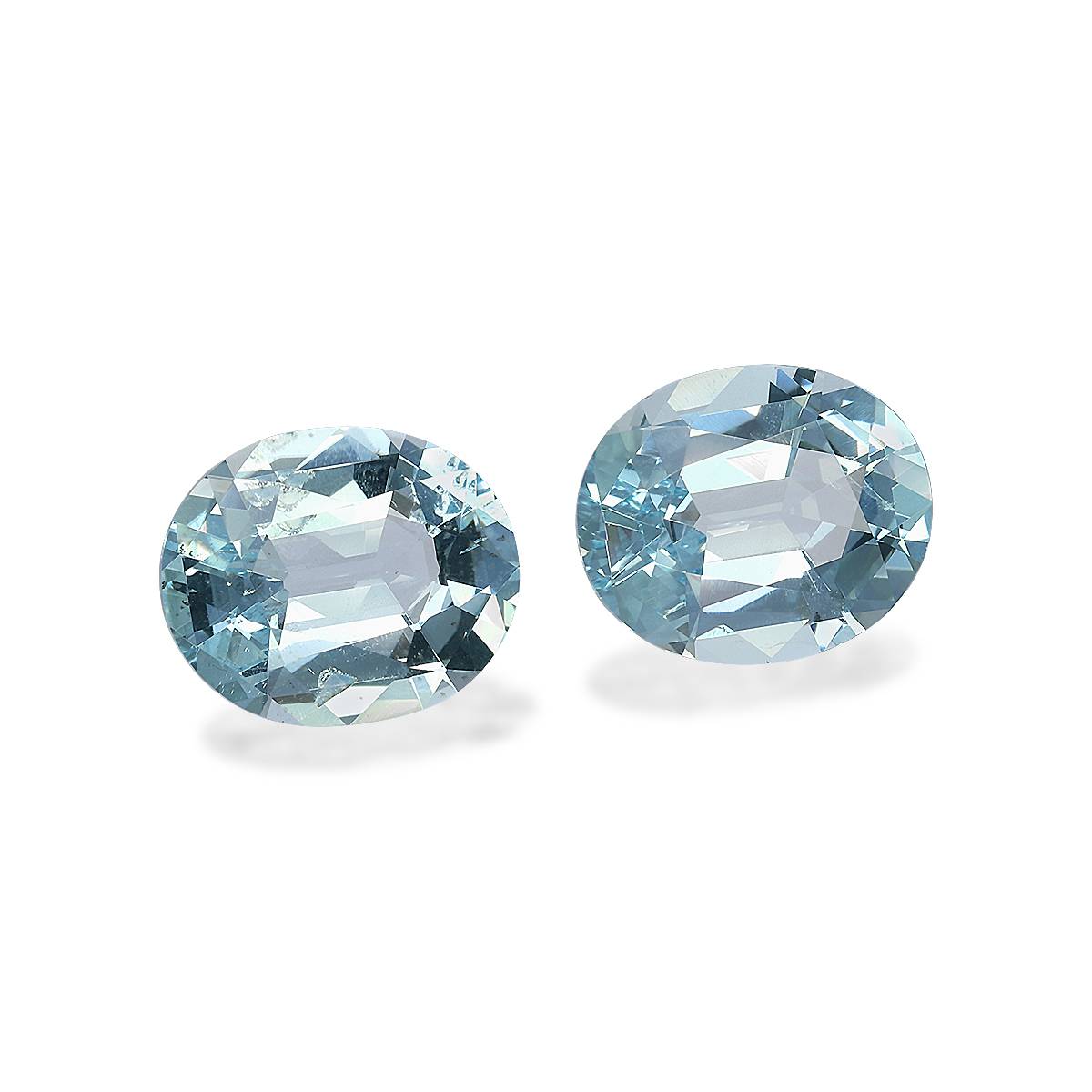 baby blue aquamarine, 8.03ct oval cut — view 3