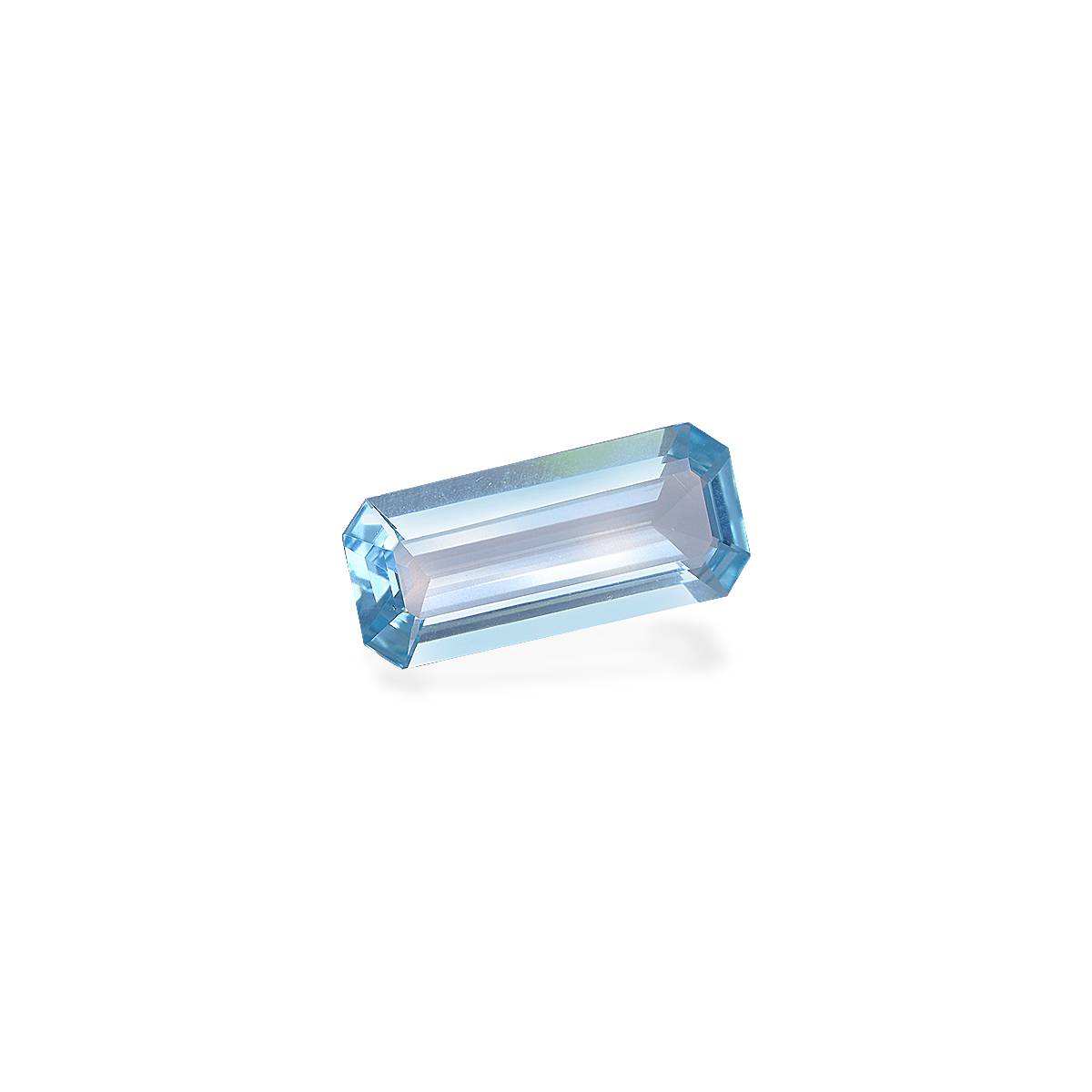 baby blue aquamarine, 3.76ct rectangular cut — view 3