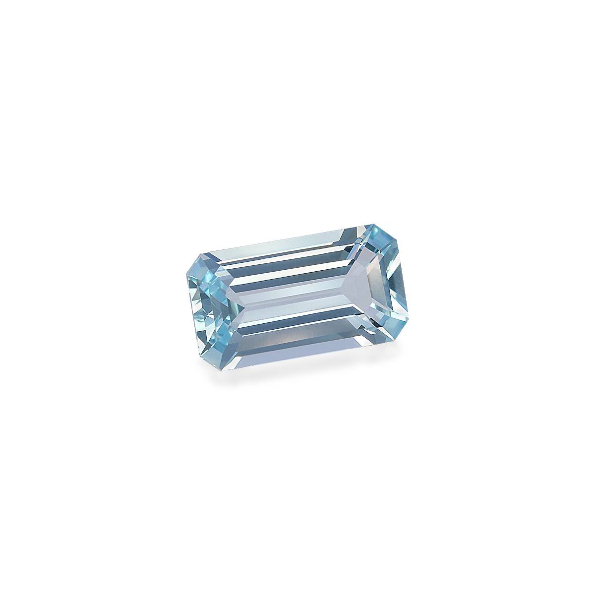 baby blue aquamarine, 4.01ct rectangular cut — view 3