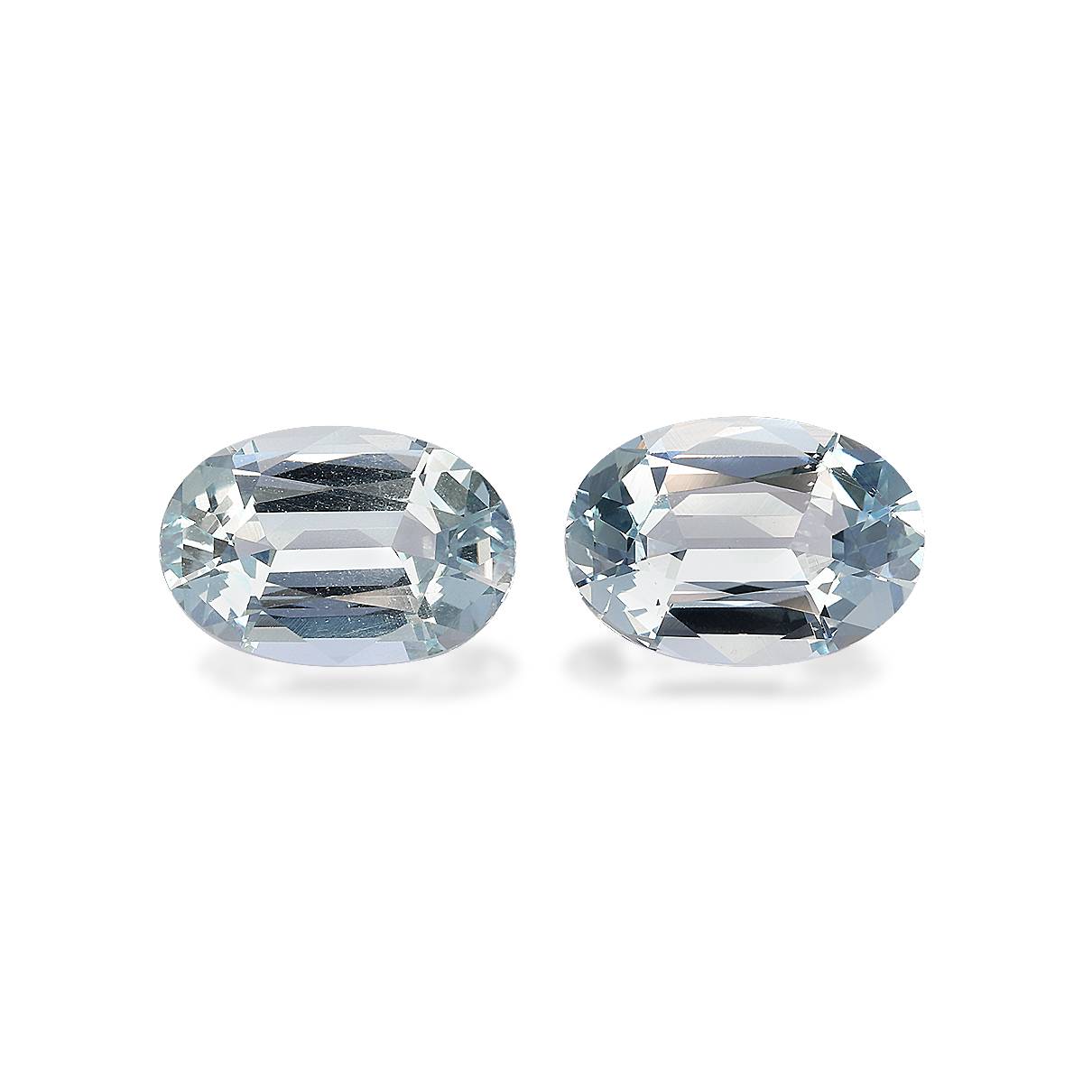 sky blue aquamarine, 8.23ct oval cut — main view