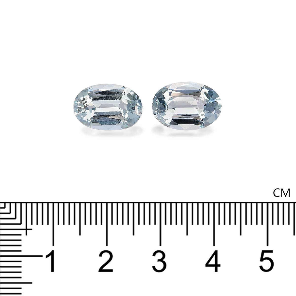 sky blue aquamarine, 8.23ct oval cut — view 4
