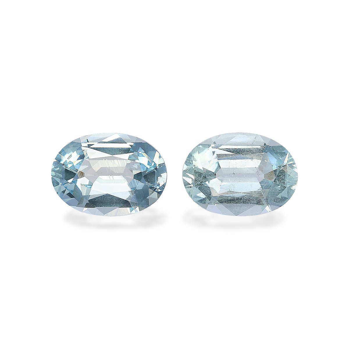 sky blue aquamarine, 7.49ct oval cut — main view