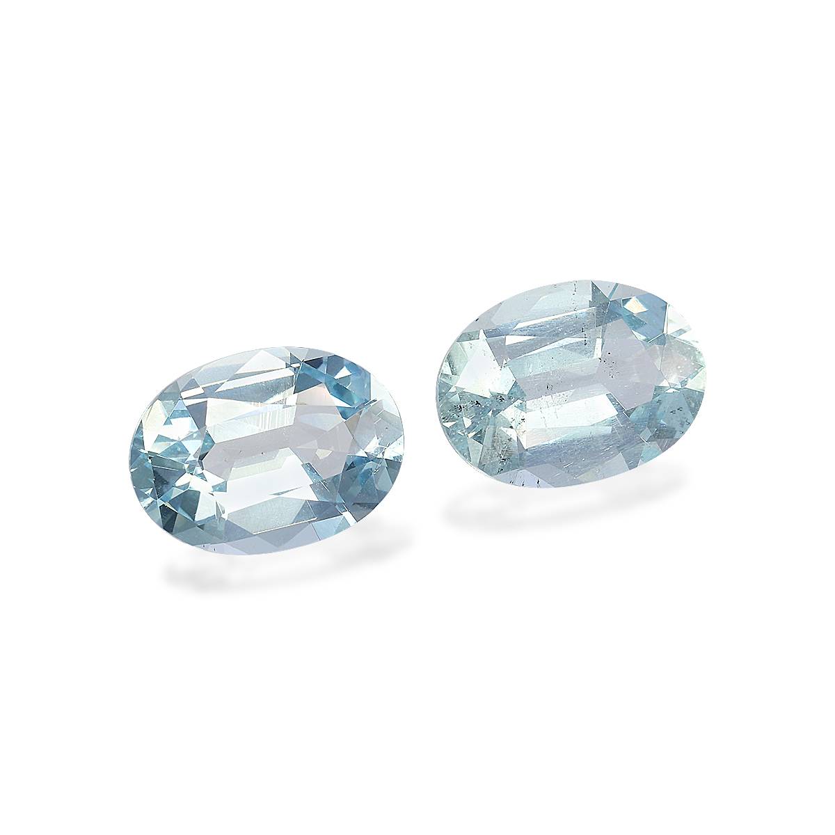 sky blue aquamarine, 7.49ct oval cut — view 3