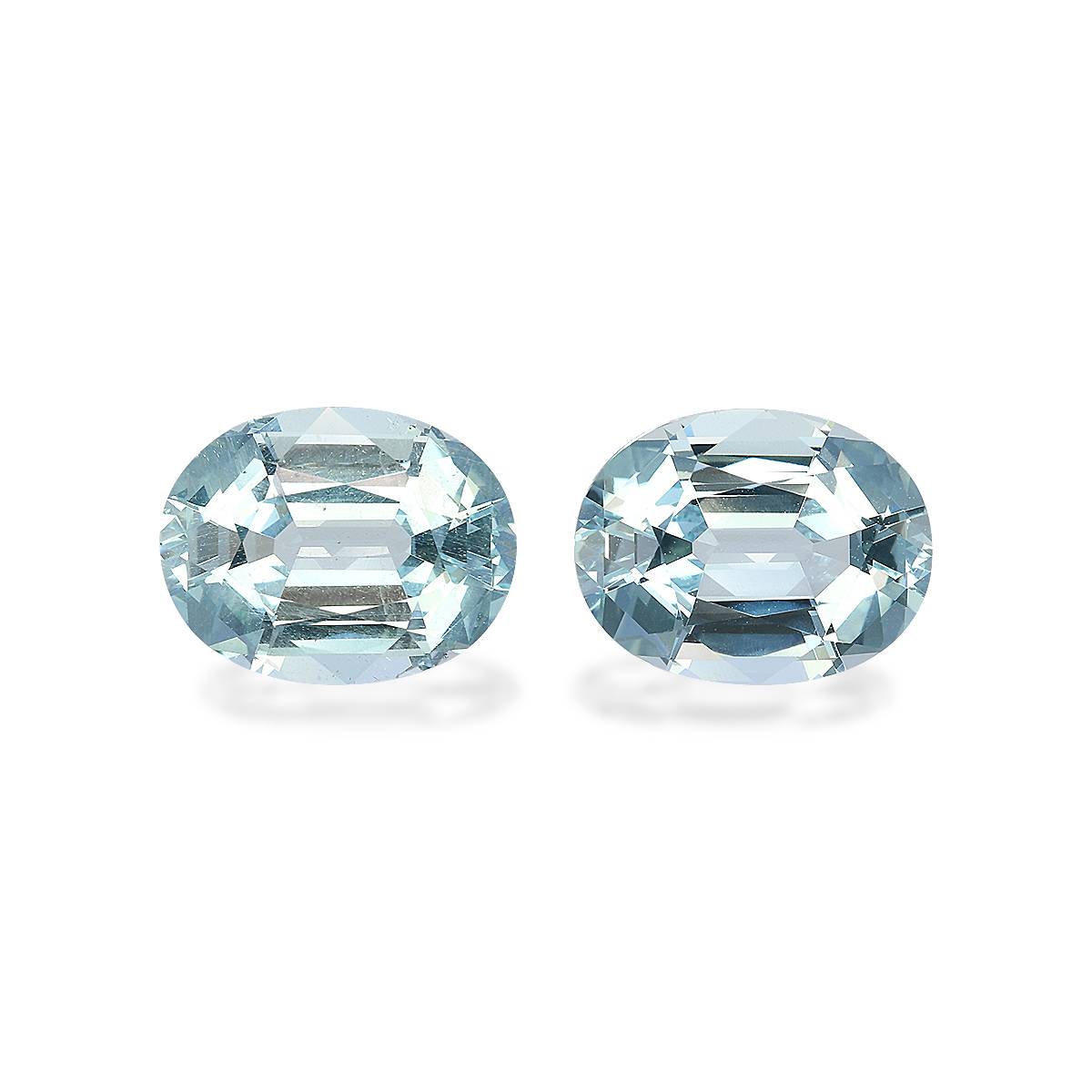 baby blue aquamarine, 11.58ct oval cut — main view