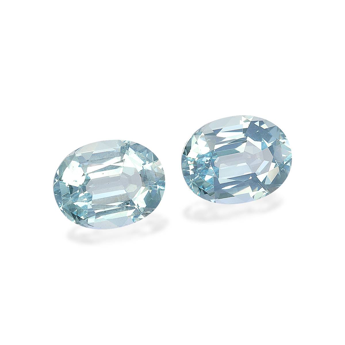baby blue aquamarine, 11.58ct oval cut — view 3