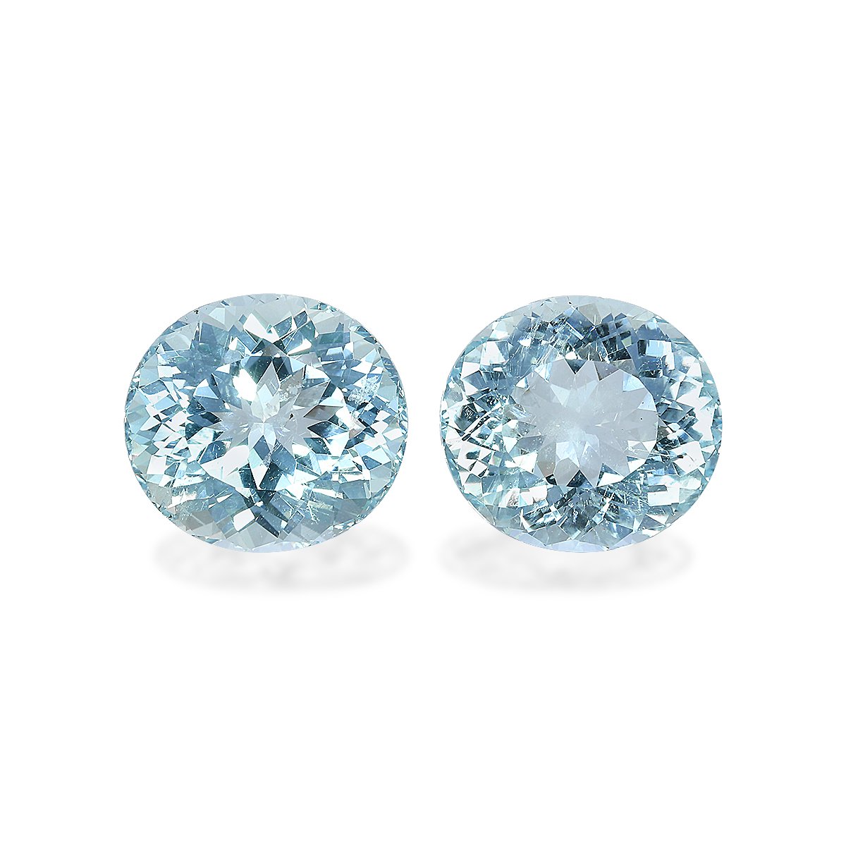 baby blue aquamarine, 15.4ct oval cut — main view
