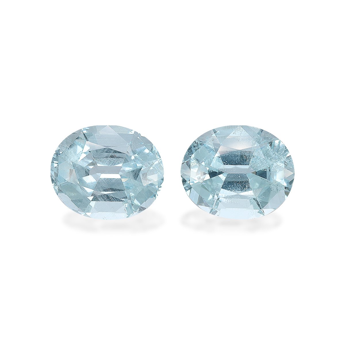 sky blue aquamarine, 9.87ct oval cut — main view