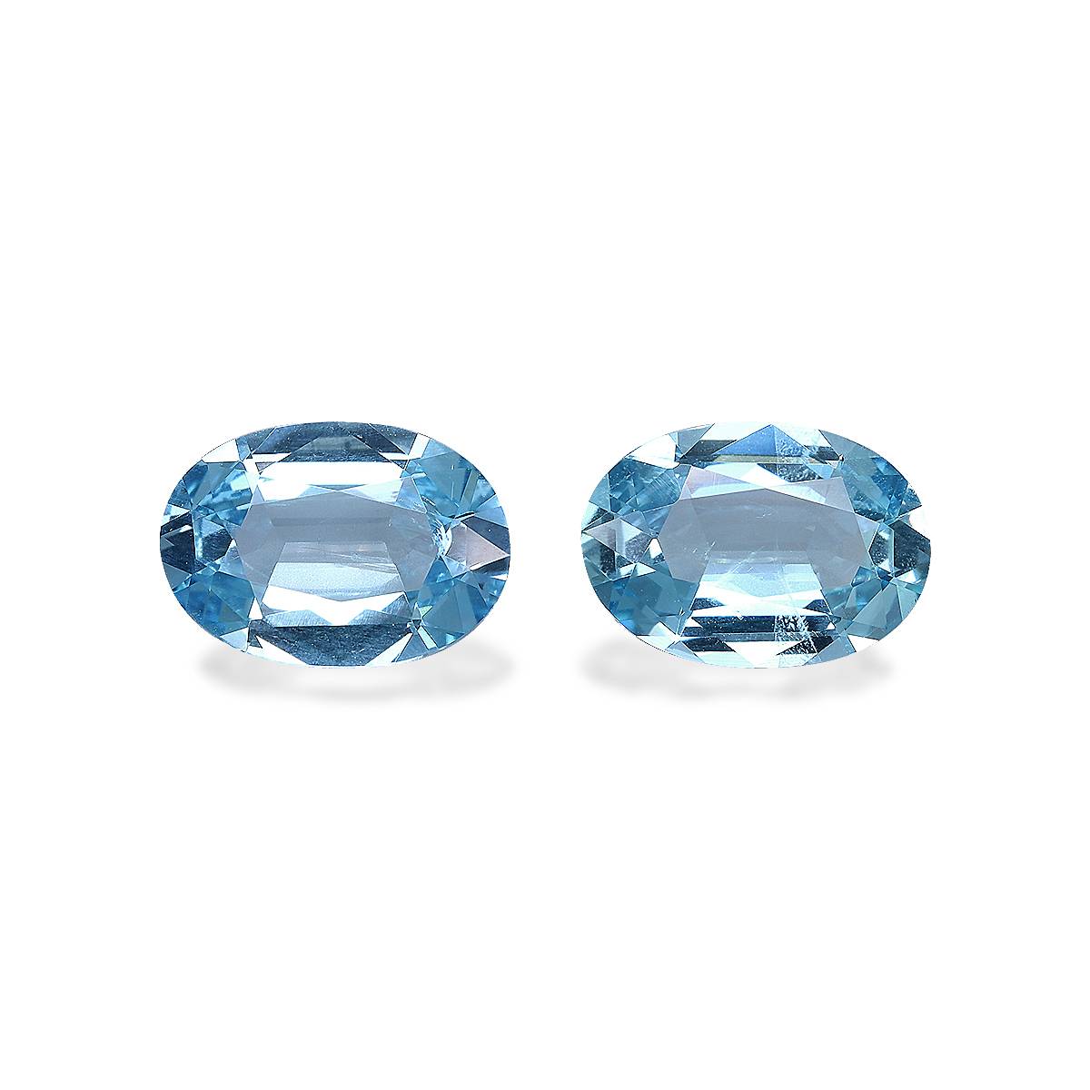 Santa Maria blue aquamarine, 2.71ct oval cut — main view