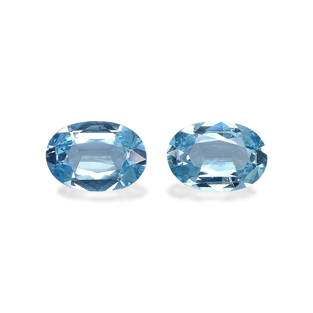 Santa Maria blue aquamarine, 2.71ct oval cut — main view