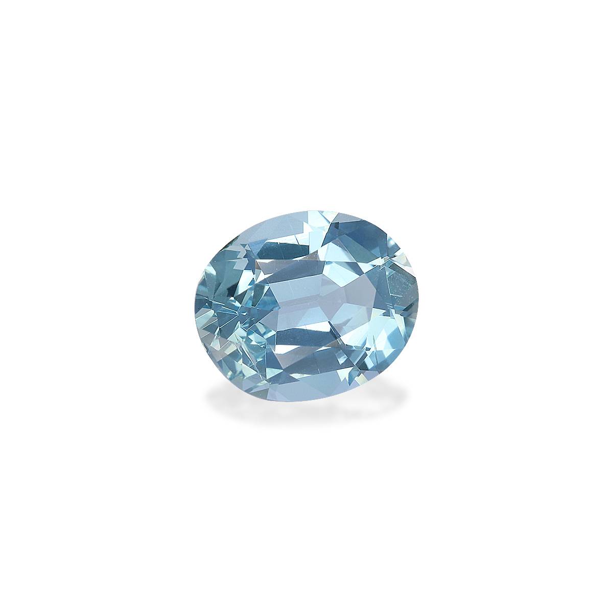 baby blue aquamarine, 2.36ct oval cut — view 3