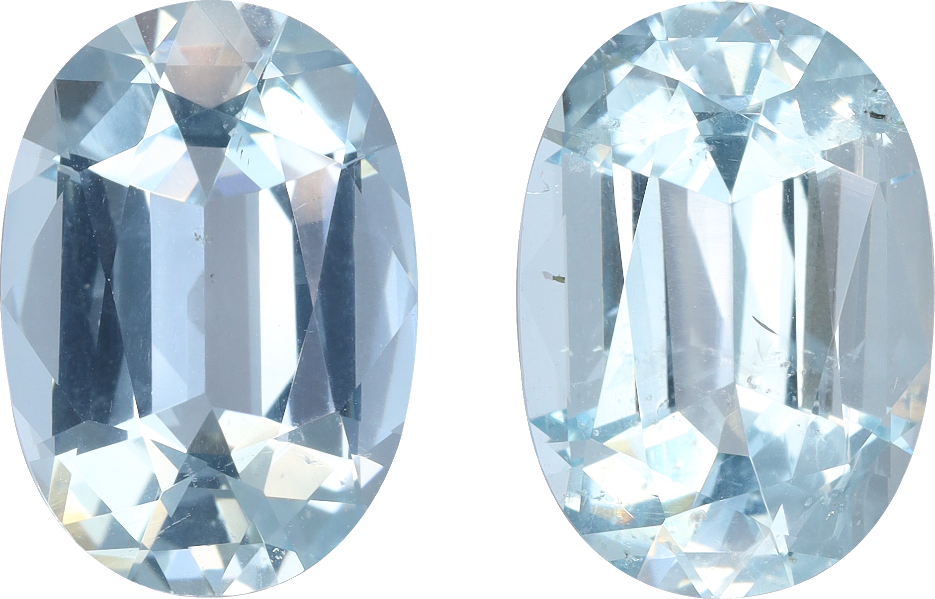 Oval cut aquamarine, 13.46 by 9.44 mm, shown at actual size