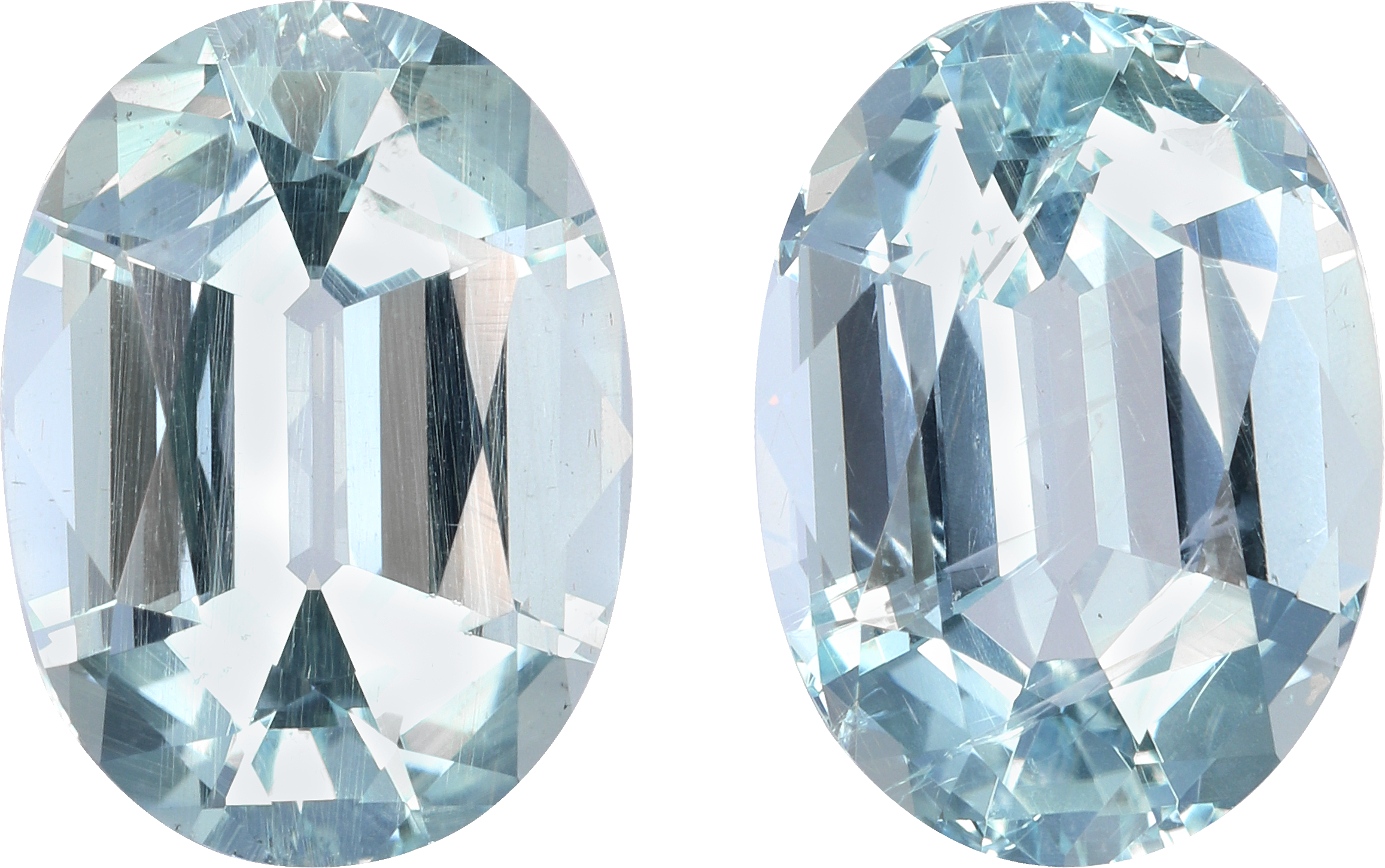 Oval cut aquamarine, 12.6 by 9.13 mm, shown at actual size