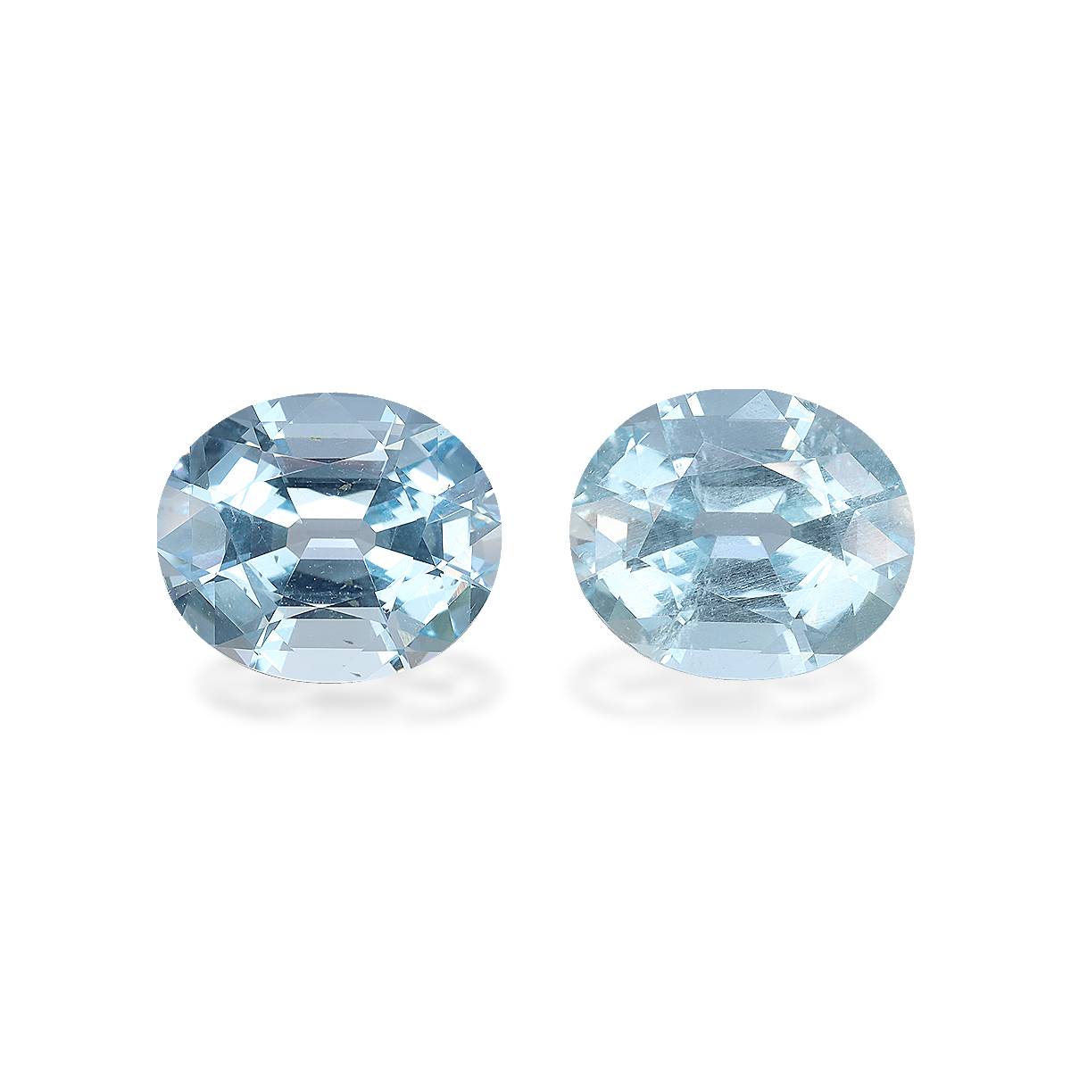 baby blue aquamarine, 11.64ct oval cut — main view